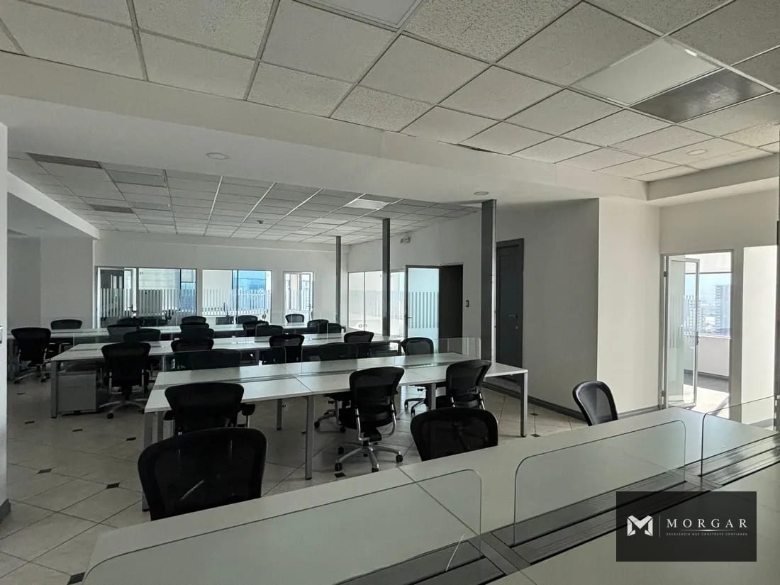 Oficina amueblada en alquiler en Zona 14 de 976.30 m² por $22,907 — Oficina en Alquiler en Zona 14, Guatemala, Ciudad — foto 4 de 10