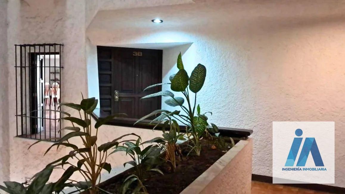 APARTAMENTO AMUEBLADDO EN ALQUILER📍 Edificio Las Cañas, Zona 10 - 2