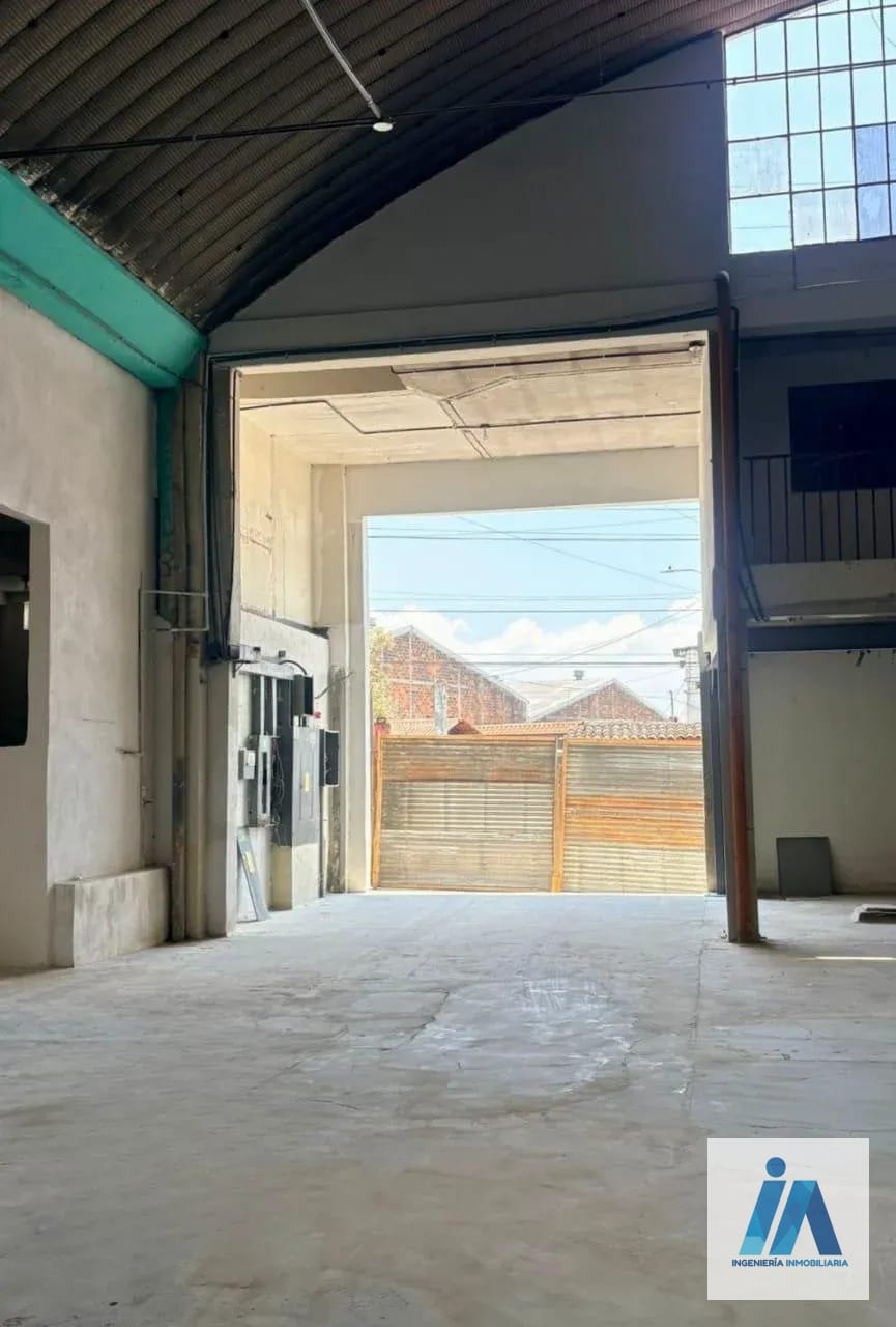⭕ BAJA DE PRECIO BODEGA EN ALQUILER – Colonia La Escuadrilla, Zona 2 de Mixco 📍Calzada Roosevelt — Bodega / Ofibodega en Alquiler en Zona 2 Mixco, Guatemala, Ciudad — foto 6 de 7