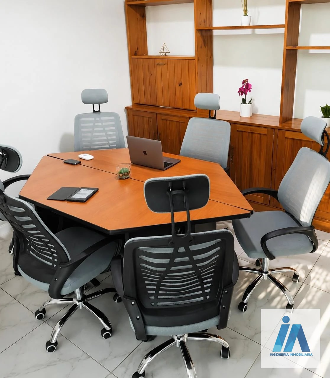 ESPACIO CORPORATIVO COMPARTIDO EN ALQUILER📍Edificio Pialé, Zona 10 — Oficina en Alquiler en Pialé, Zona 10, Guatemala, Ciudad — foto 3 de 6