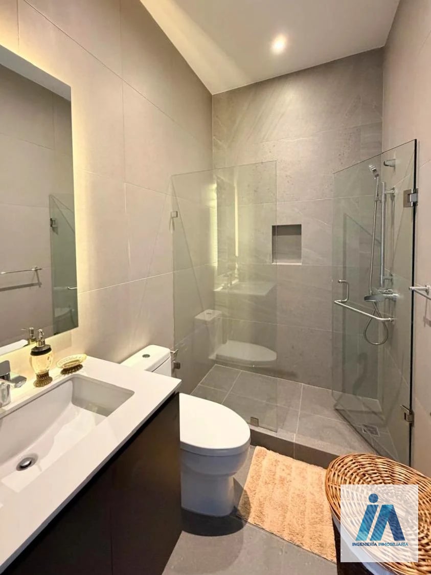 APARTAMENTO EN ALQUILER (AMUEBLADO) / VENTA📍 Edificio Echo , Zona 14 — Apartamento en Alquiler en Zona 14, Guatemala, Ciudad — foto 13 de 16
