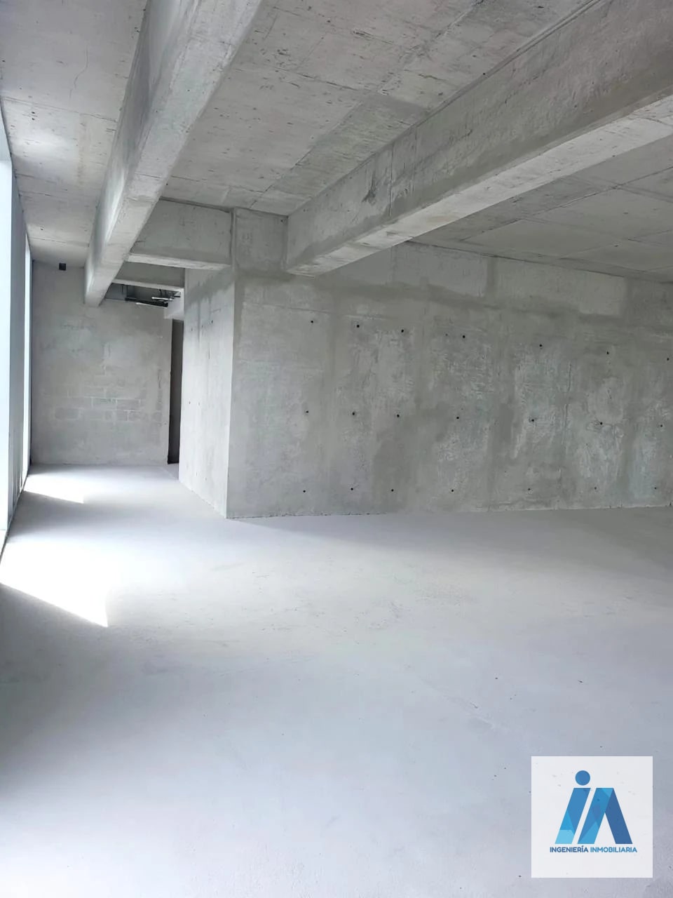 OFICINA EN ALQUILER – Edificio AVIA, Zona 10 — Oficina en Venta en Zona 10, Guatemala, Ciudad — foto 4 de 5