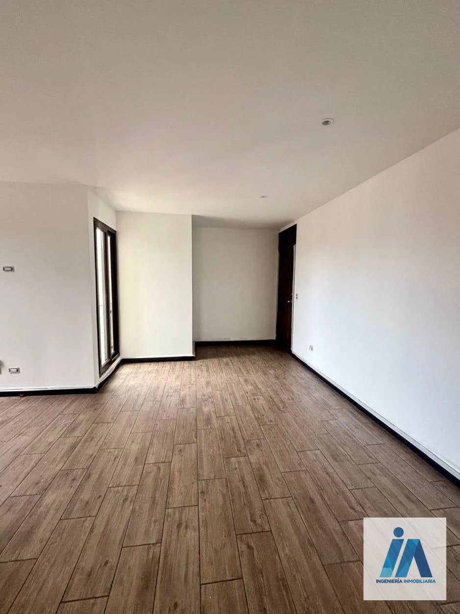 APARTAMENTO EN ALQUILER 📍Marques de Oakland zona 10, Diagonal 6 — Apartamento en Alquiler en Zona 10, Guatemala, Ciudad — foto 3 de 11
