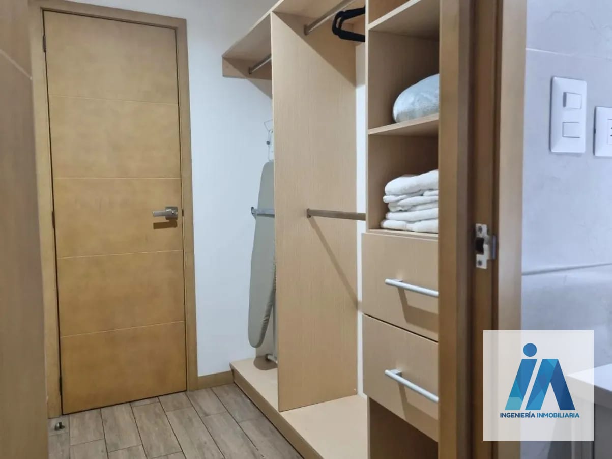 APARTAMENTO AMUEBLADO EN VENTA 📍 Edificio City Haus, Zona 10 — Apartamento en Venta en Zona 10, Guatemala, Ciudad — foto 8 de 12