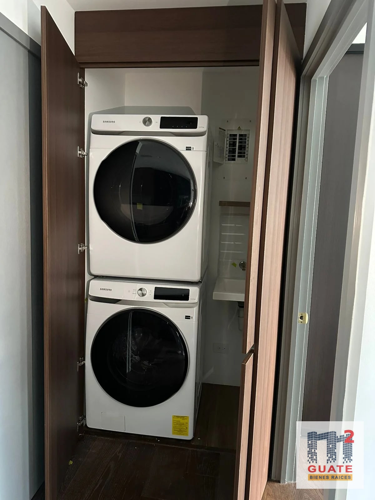 Apartamento en Renta, Zona 10 — Apartamento en Alquiler en Zona 10, Guatemala, Ciudad — foto 4 de 6