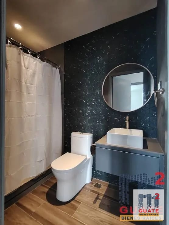 Apartamento en Renta, Zona 10 - Image 2