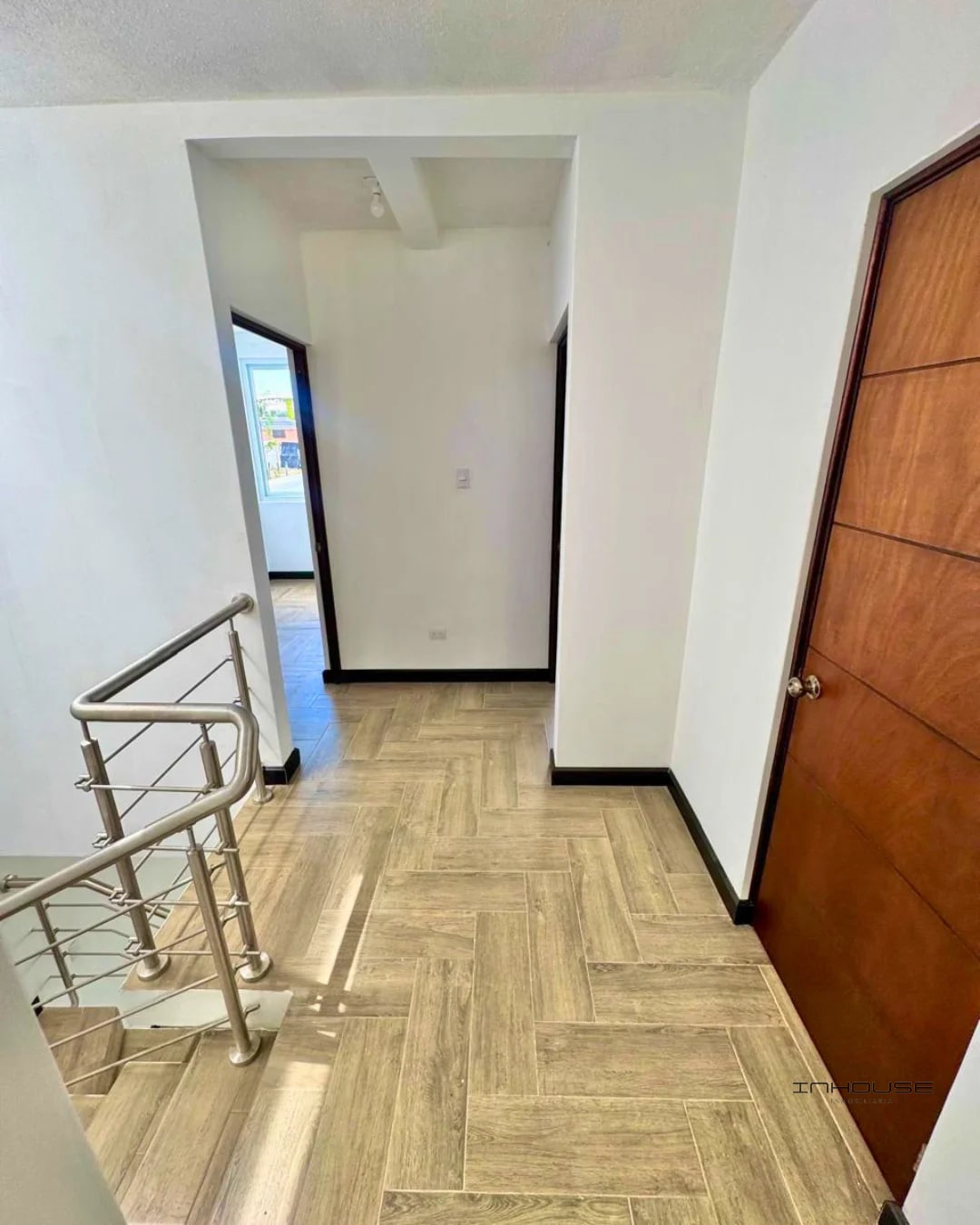 CASA EN VENTA EN ZONA 16 PARA ESTRENA - 6