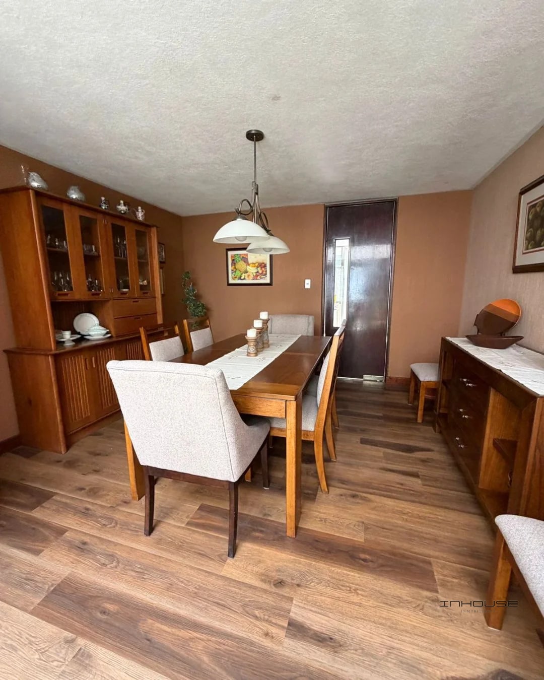 CASA EN VENTA EN ZONA 15, Fuera de Garita - 1
