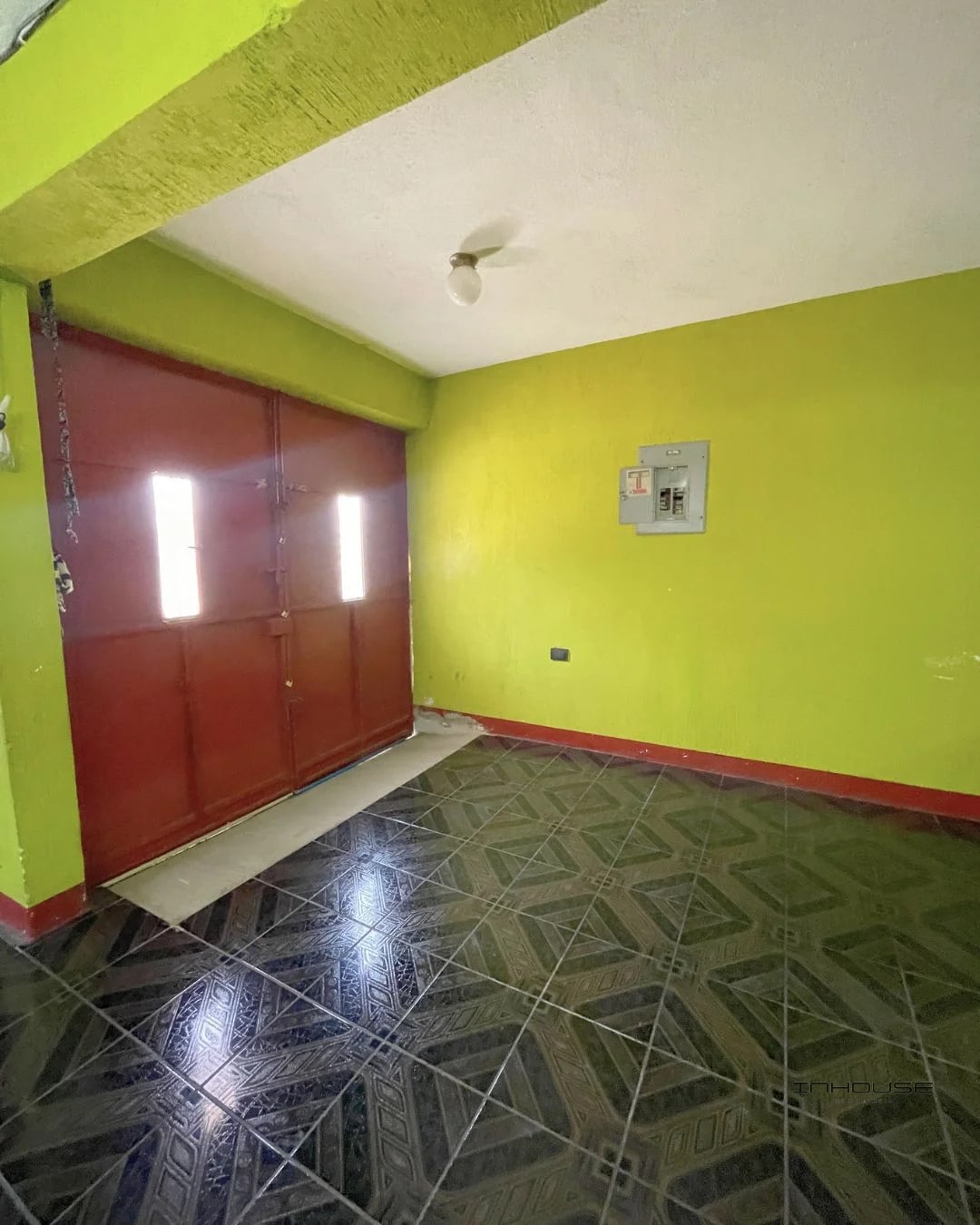 CASA EN VENTA EN ZONA 12 VILLA NUEVA (Frente al CENMA) - 2