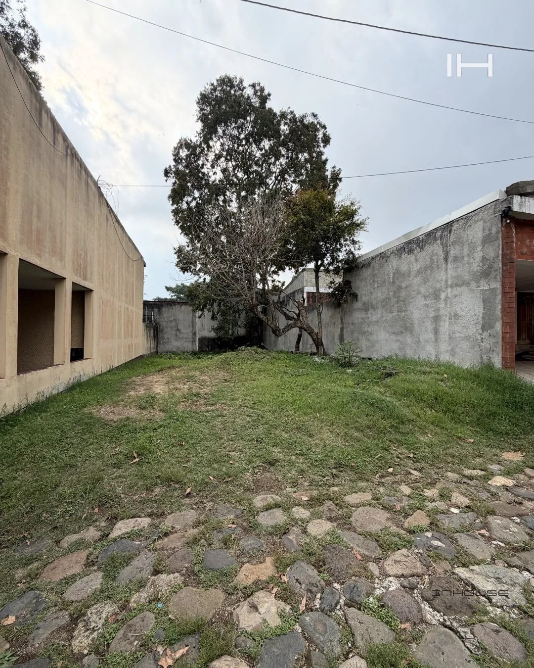 TERRENO EN VENTA DENTRO DE CONDOMINIO, JOYA DE ORO - 1