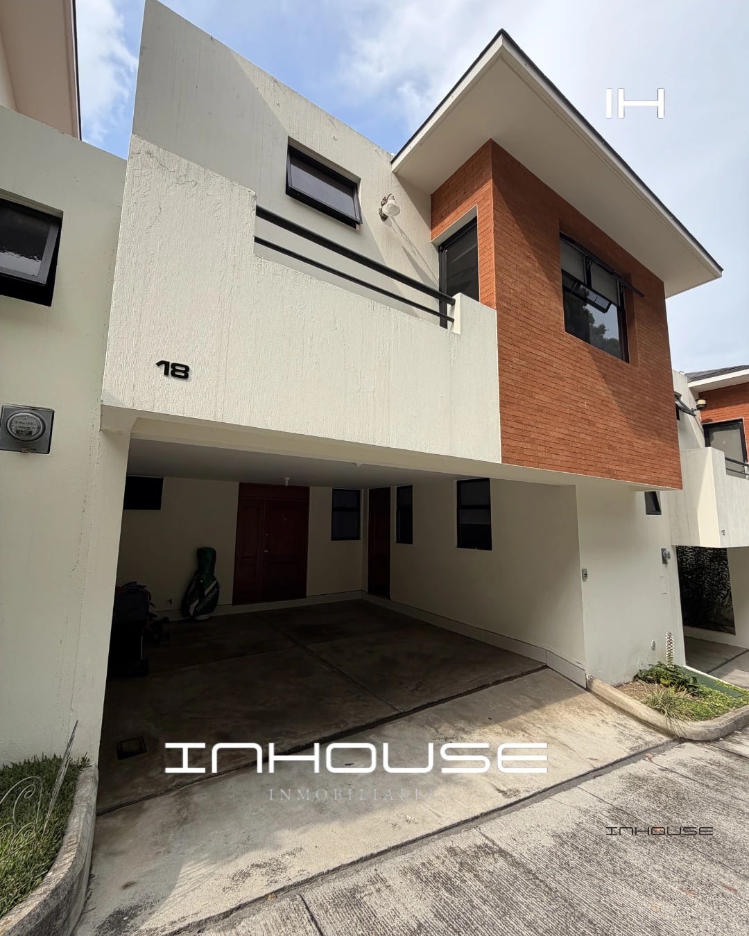 CASA EN VENTA EN CARRETERA A EL SALVADOR — Casa en Venta en Bosque Escondido, Carretera a El Salvador, Guatemala, Ciudad — foto 1 de 10