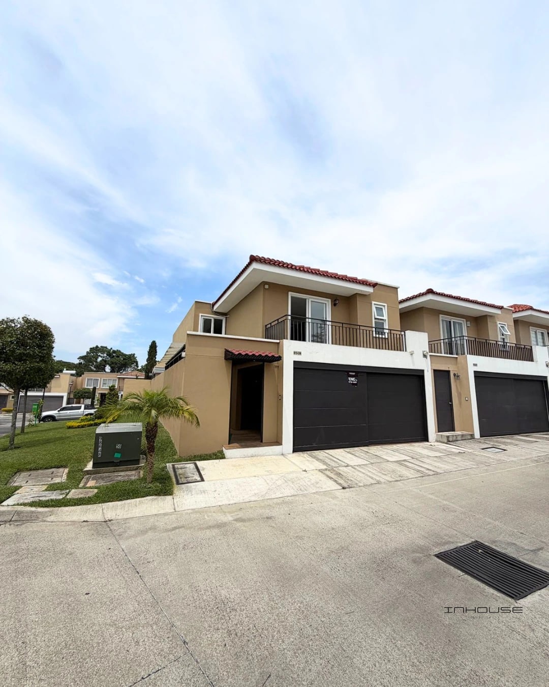 CASA EN VENTA CAES KM 19 -CUMBRES DE LA ARBOLEDA- (copia) — Casa en Venta en Cumbres de La Arboleda, Carretera a El Salvador, Guatemala, Ciudad — foto 1 de 13