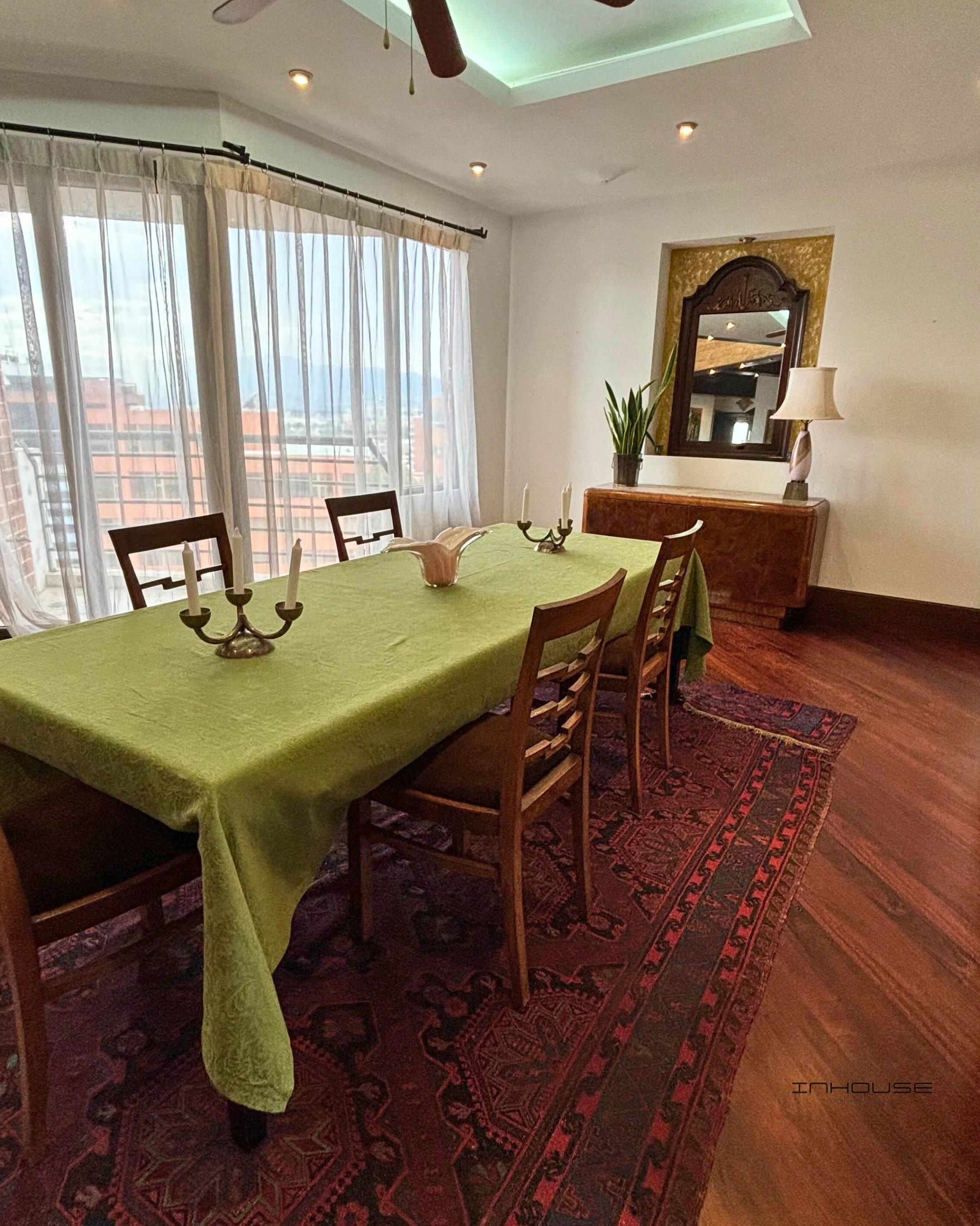 PENTHOUSE EN RENTA EN ZONA 14 CON DOS NIVELES Y TERRAZA — Apartamento en Alquiler en Plenum 14, Zona 14, Guatemala, Ciudad — foto 7 de 14