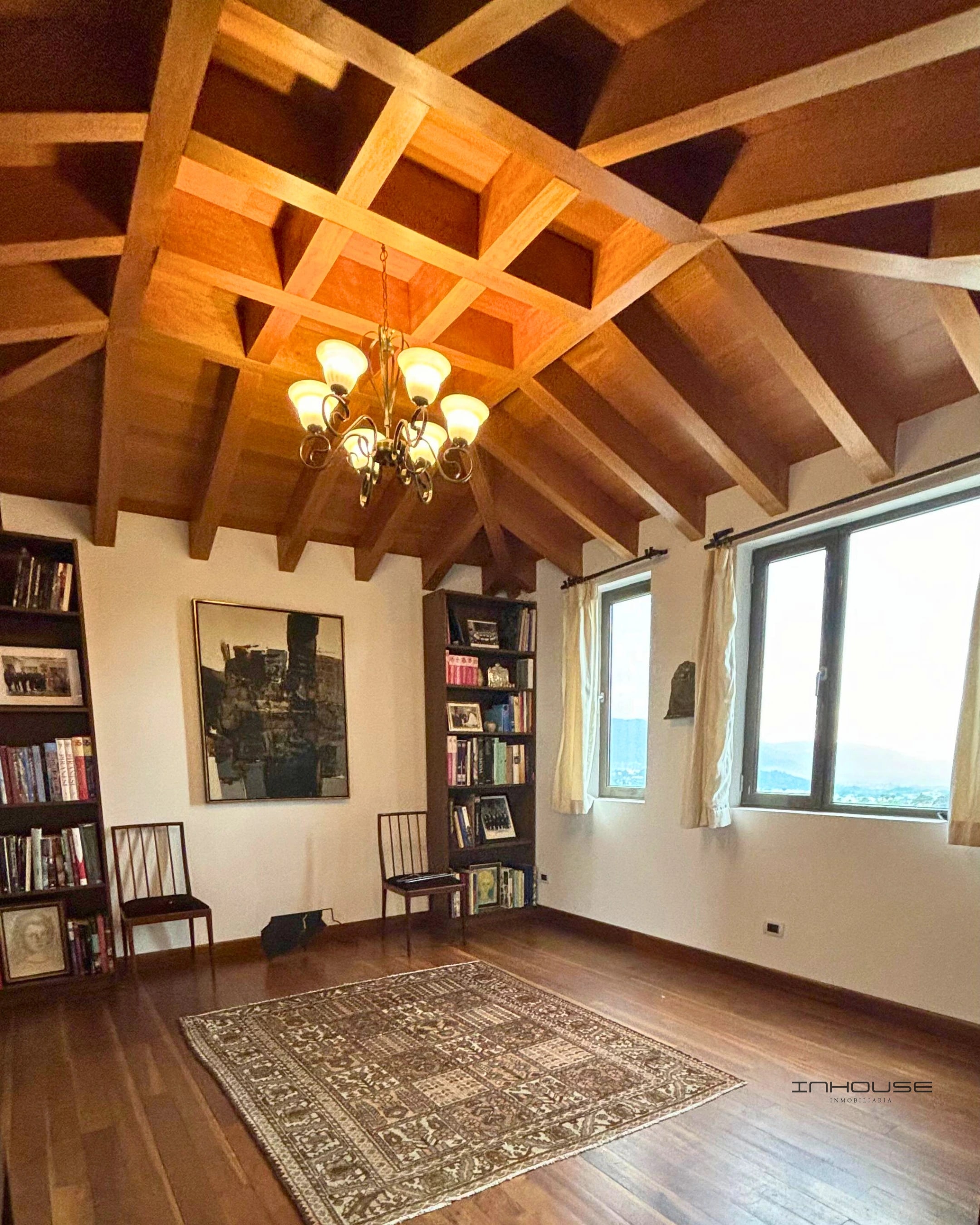 PENTHOUSE EN RENTA EN ZONA 14 CON DOS NIVELES Y TERRAZA — Apartamento en Alquiler en Plenum 14, Zona 14, Guatemala, Ciudad — foto 12 de 14