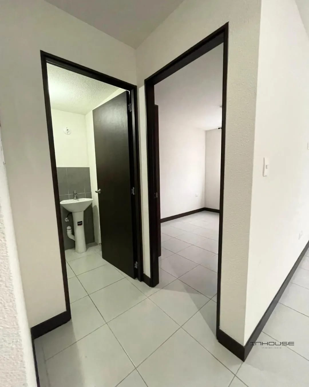 Apartamento en renta ZONA 1 SALOME — Apartamento en Alquiler en Zona 1, Guatemala, Ciudad — foto 1 de 10