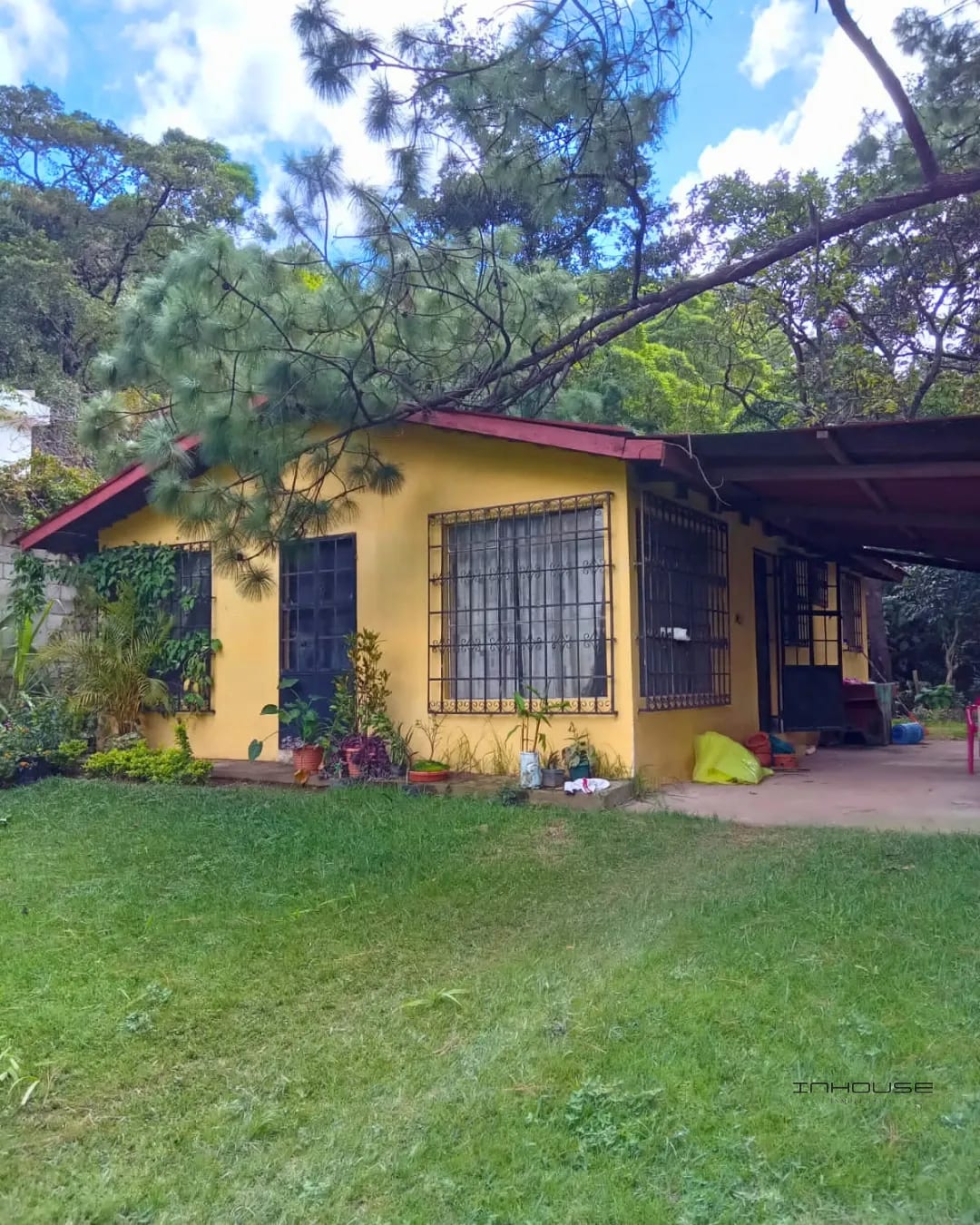 TERRENO EN VENTA KM 34 SOBRE CARRETERA PRINCIPAL RUTA A ANTIGUA GUATEMALA — Terreno en Venta en Vistas de Santo Tomas, Santa Lucía Milpas Altas, Sacatepéquez — foto 1 de 6
