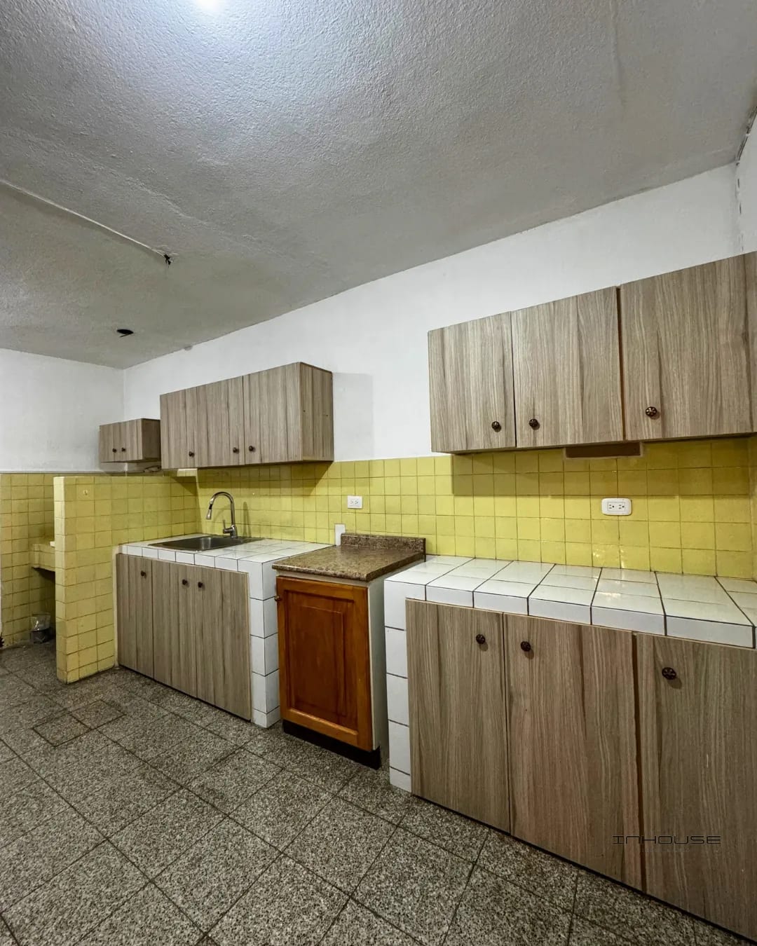 APARTAMENTO EN RENTA ZONA 7 (CIUDAD DE PLATA 1) — Apartamento en Alquiler en Ciudad de Plata, Zona 7, Guatemala, Ciudad — foto 3 de 10