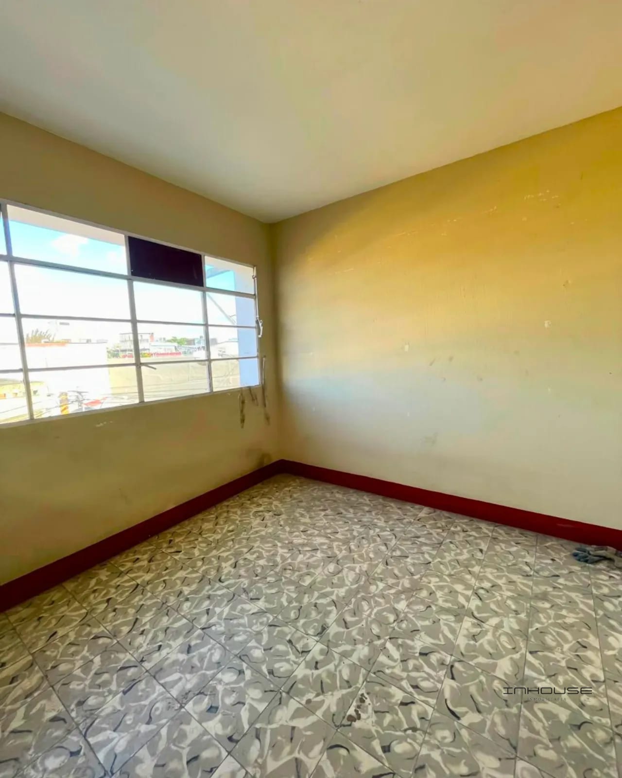 CASA EN VENTA EN ZONA 3 FUERA DE GARITA IDEAL PARA USO COMERCIAL — Casa en Venta en Zona 3, Guatemala, Ciudad — foto 9 de 12