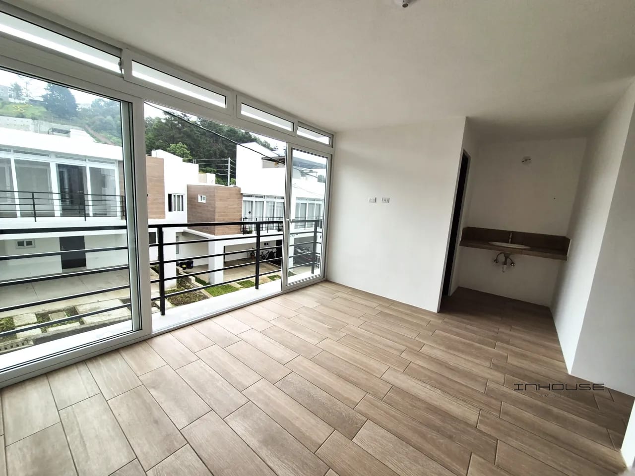 CASA EN VENTA KM 16.5 SECOYA DE ARRAZOLA — Casa en Venta en Carretera a El Salvador, Guatemala, Ciudad — foto 2 de 4
