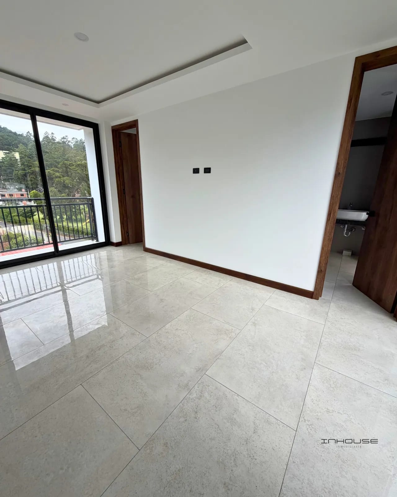 CASA EN VENTA CAES KM 16.5 ARRAZOLA PARA ESTRENAR — Casa en Venta en Arrazola I, Carretera a El Salvador, Guatemala, Ciudad — foto 3 de 10