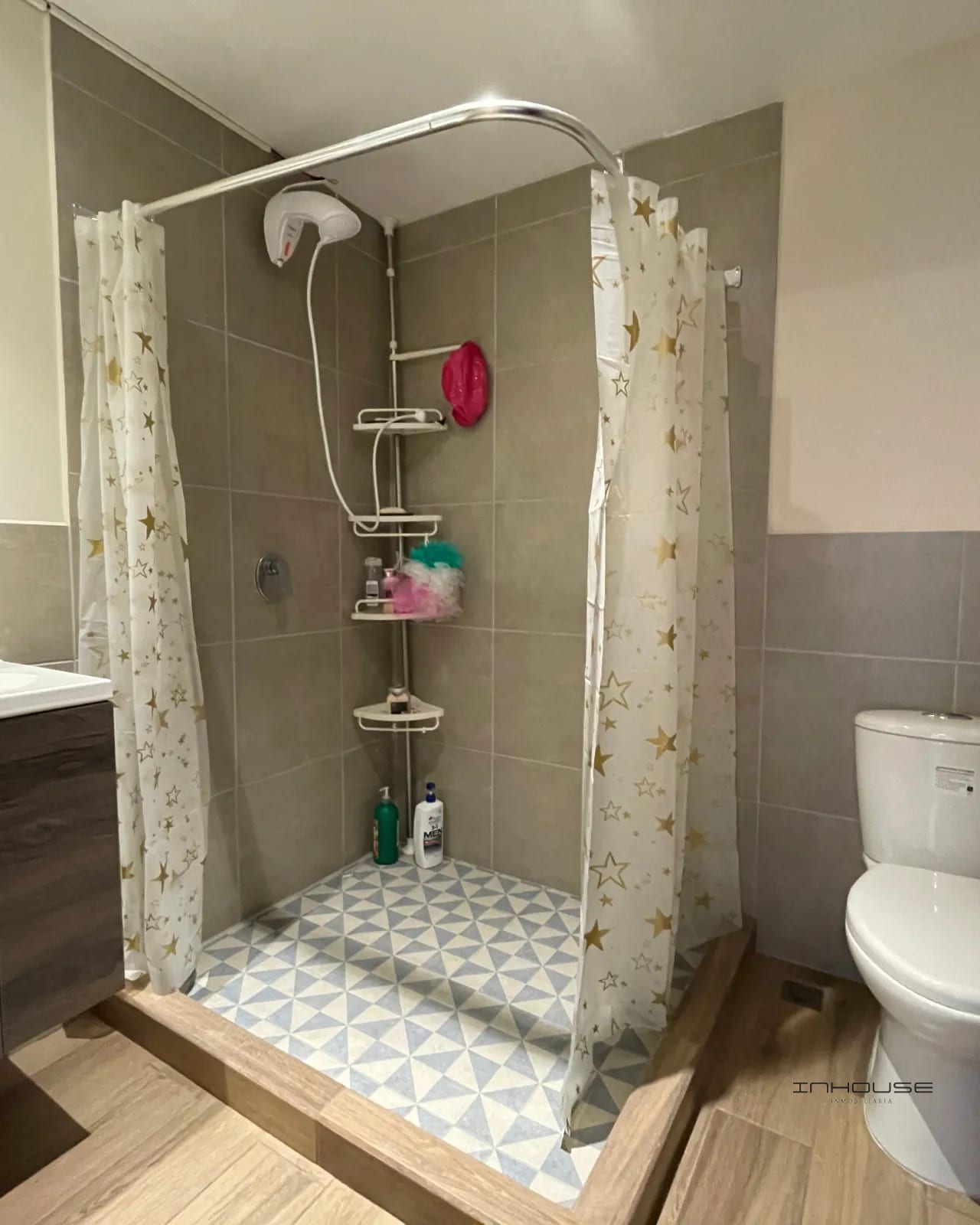 APARTAMENTO EN RENTA ZONA 2 DE MIXCO — Apartamento en Alquiler en Torre Zentia, Zona 2 Mixco, Guatemala, Ciudad — foto 12 de 15