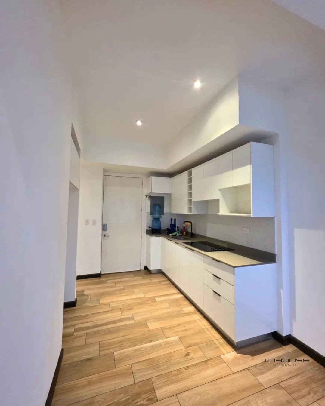 APARTAMENTO EN RENTA ZONA 13 AMERICAS — Apartamento en Alquiler en Zona 13, Guatemala, Ciudad — foto 10 de 13