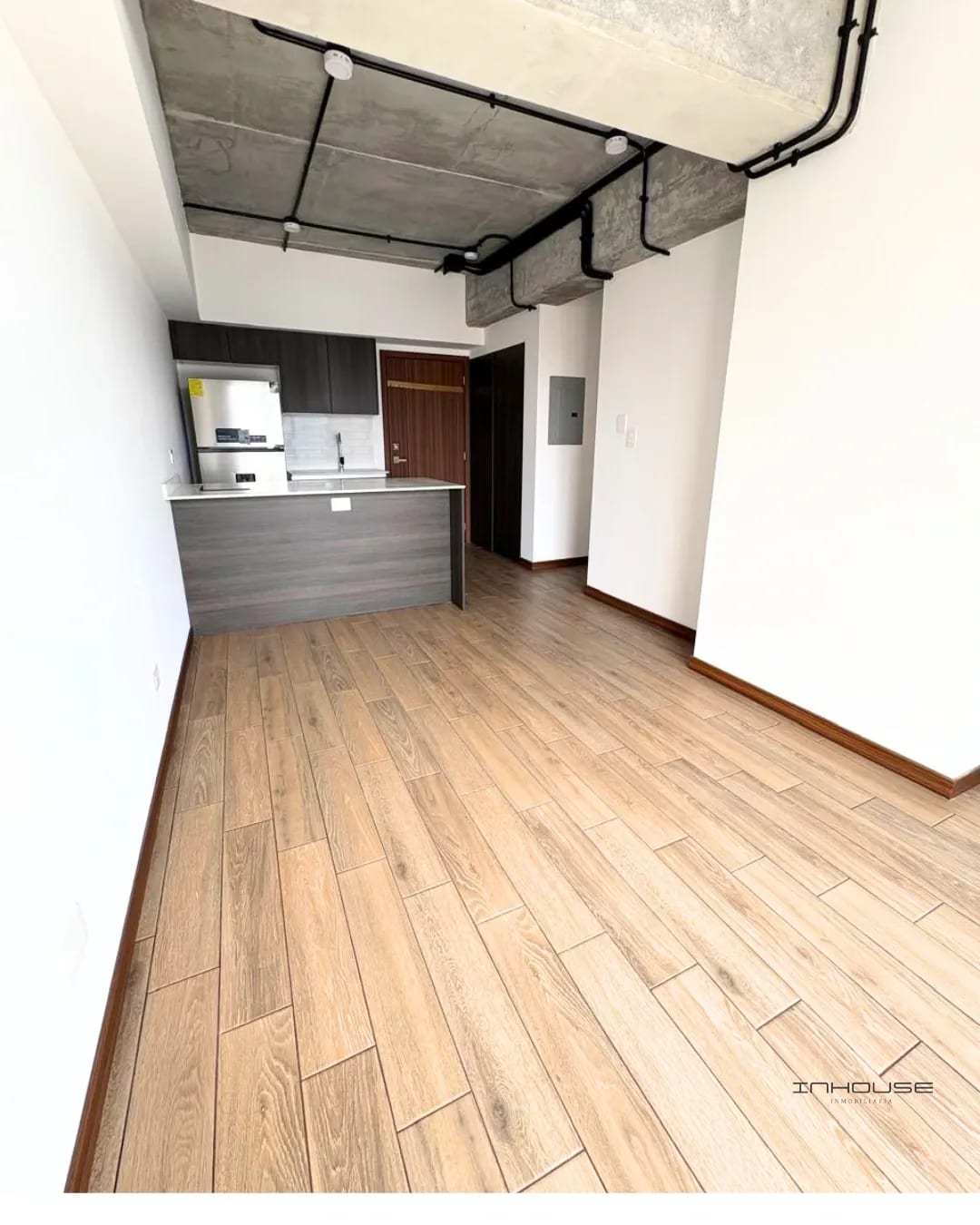 APARTAMENTO EN RENTA ZONA 4 INARA PARA ESTRENAR EN NIVEL ALTO — Apartamento en Alquiler en Zona 4, Guatemala, Ciudad — foto 4 de 10
