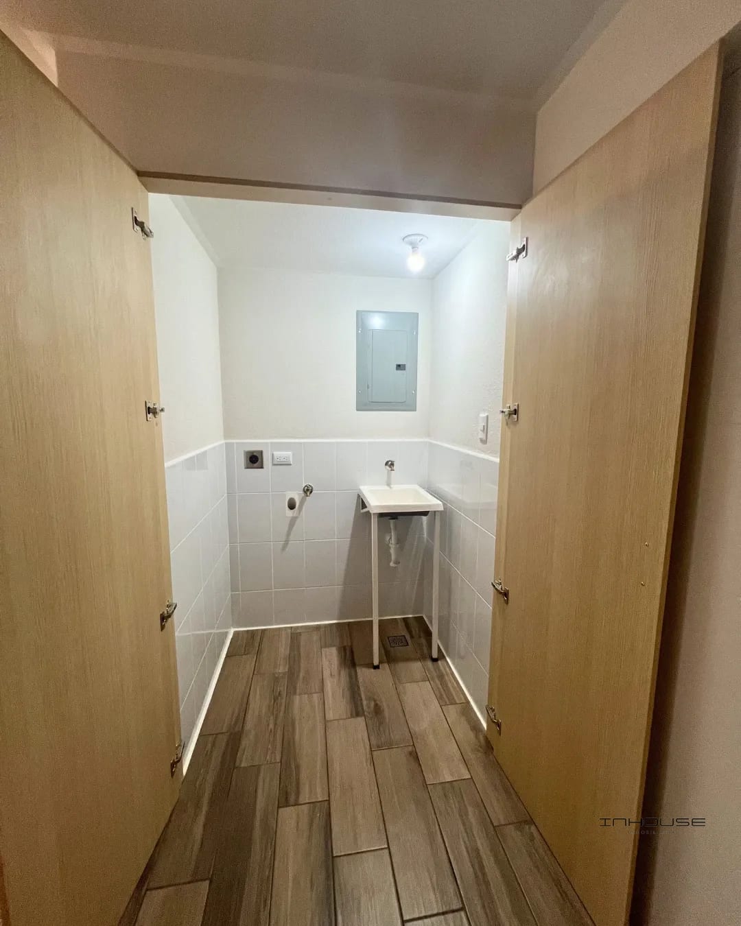 APARTAMENTO EN VENTA ZONA 16 EN PRIMER NIVEL CON JARDÍN Y BODEGA — Apartamento en Venta en Lares 16, Zona 16, Guatemala, Ciudad — foto 6 de 10