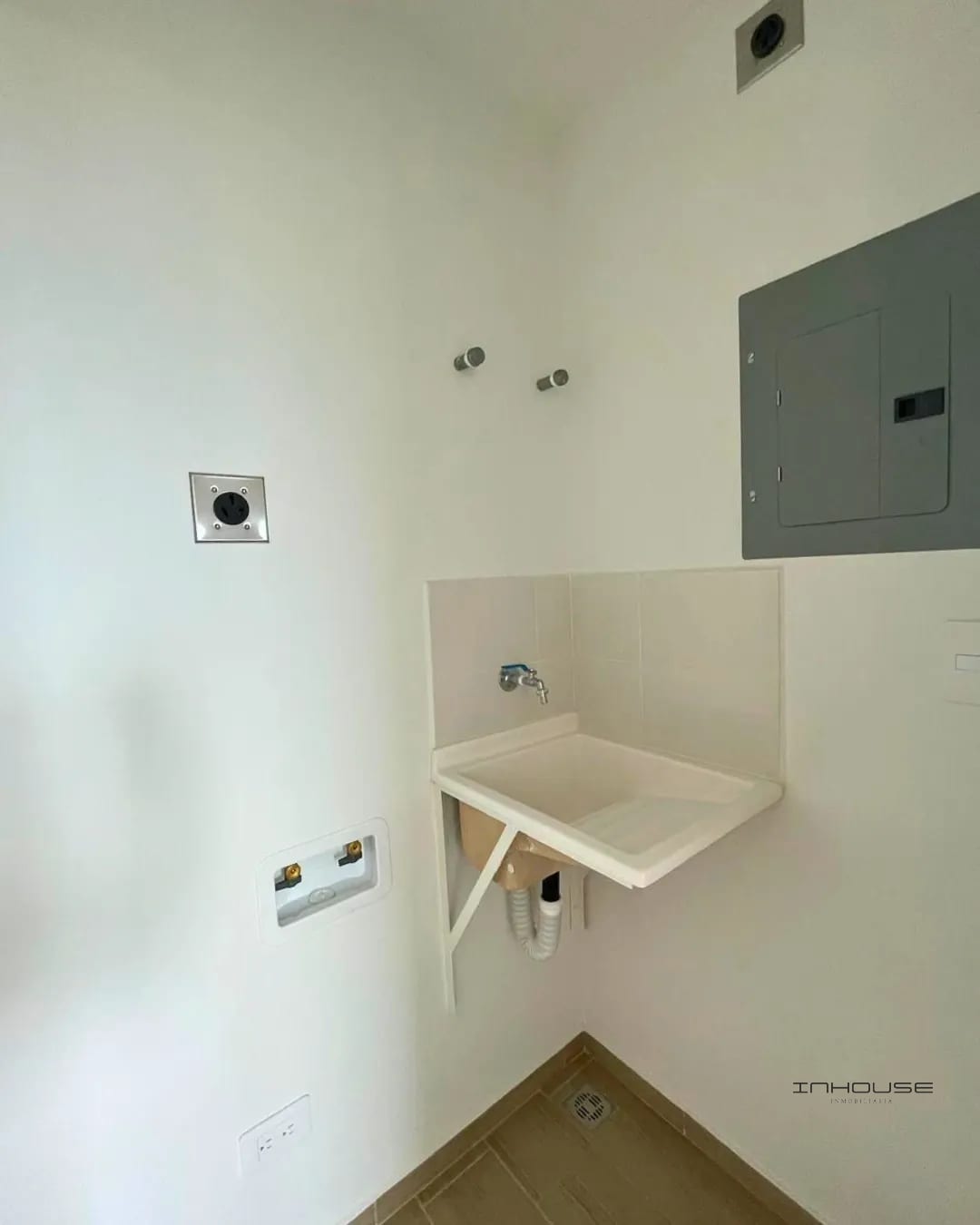 APARTAMENTO EN RENTA ZONA 12 PARA ESTRENAR EN NIVEL ALTO — Apartamento en Alquiler en Andares Doce, Zona 12, Guatemala, Ciudad — foto 5 de 10