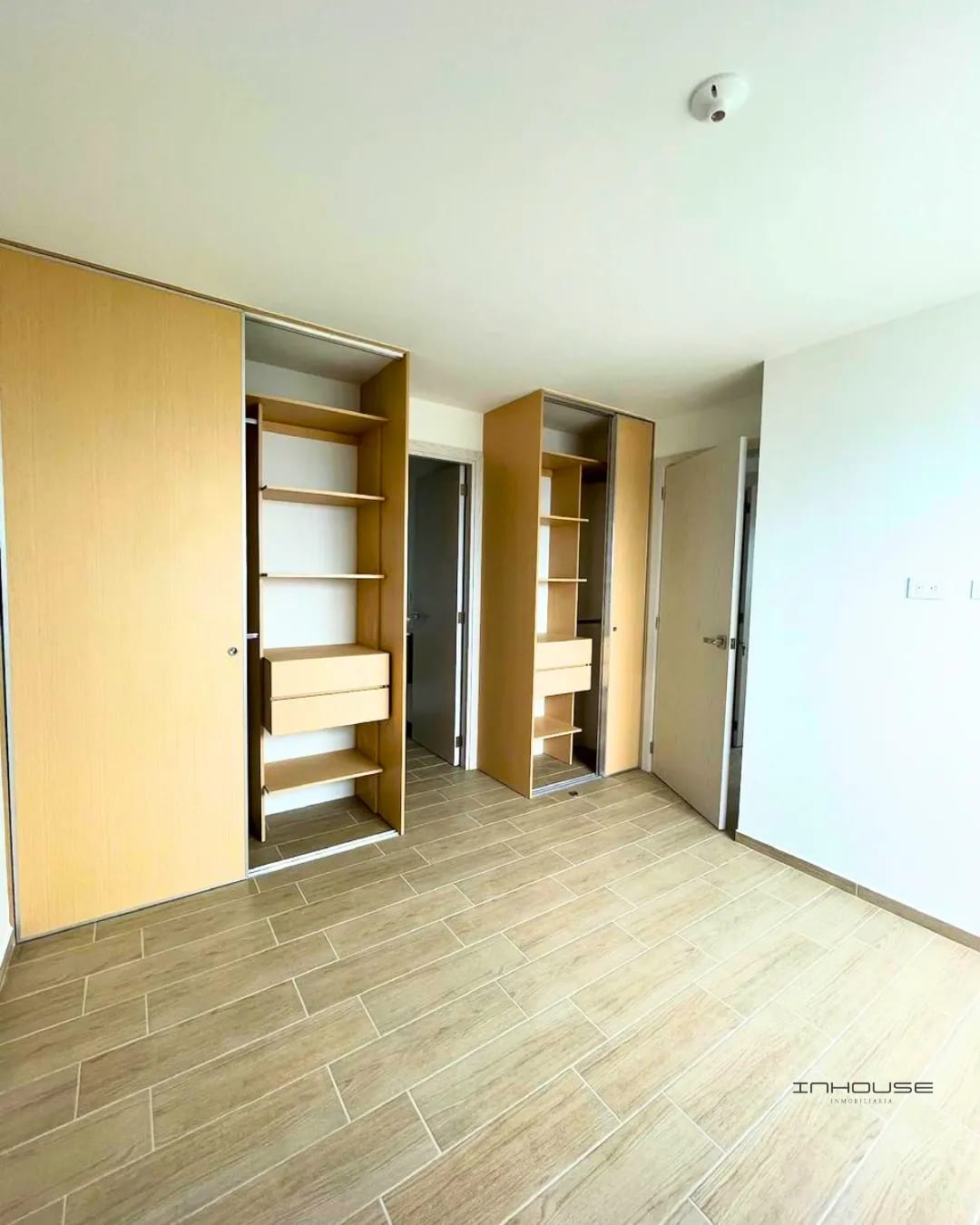 APARTAMENTO EN RENTA ZONA 12 PARA ESTRENAR EN NIVEL ALTO — Apartamento en Alquiler en Andares Doce, Zona 12, Guatemala, Ciudad — foto 4 de 10