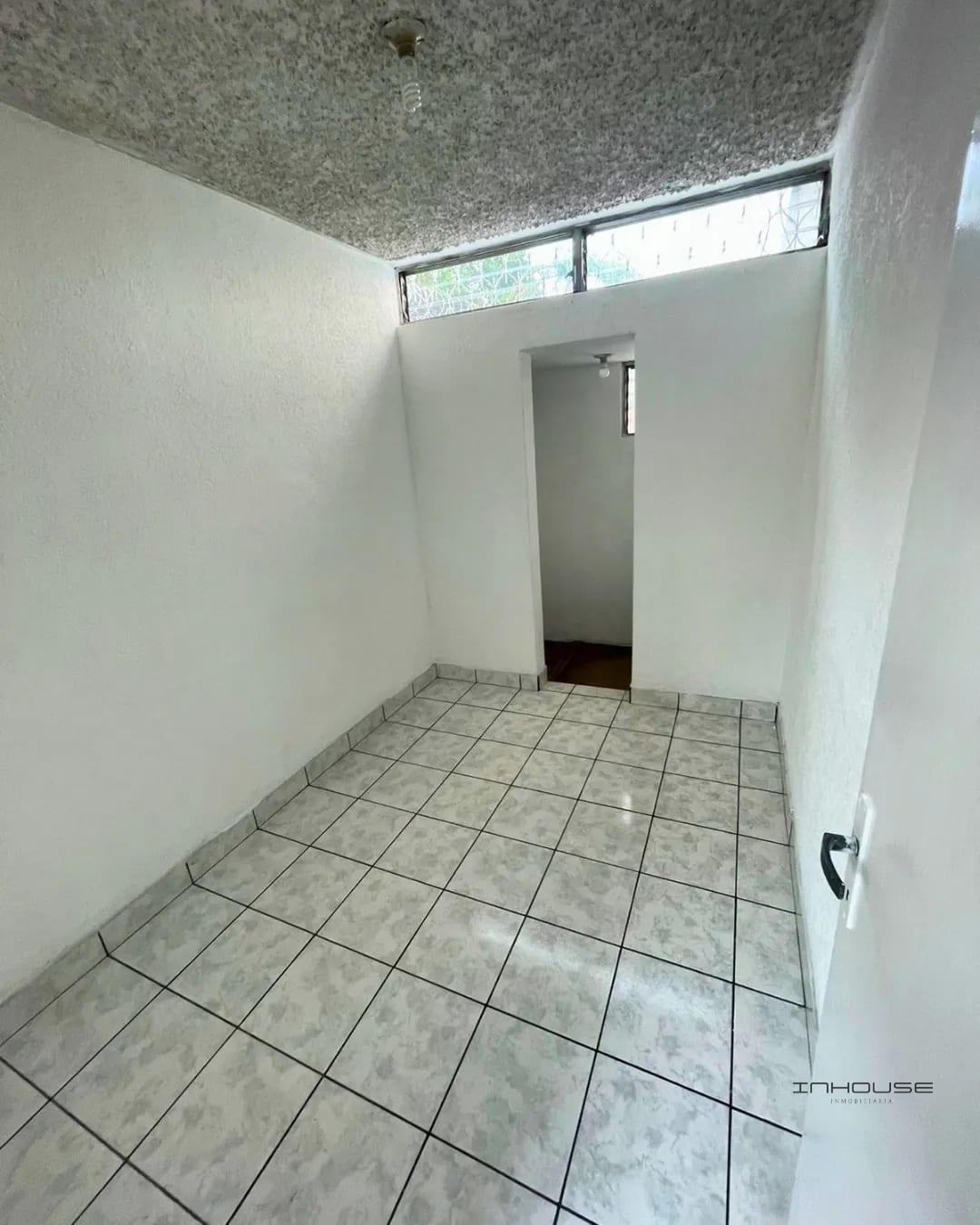 CASA EN RENTA EN ZONA 12 IDEAL PARA OFICINAS — Casa en Venta en Avenida Petapa, Zona 12, Guatemala, Ciudad — foto 3 de 10
