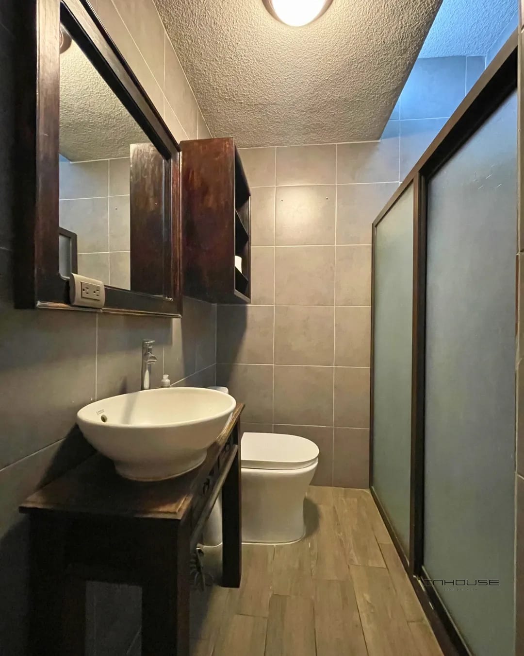 CASA EN VENTA EN VILLA NUEVA, LLANO ALTO DE UN NIVEL — Casa en Venta en alamedas de santa clara, Villa Nueva, Guatemala, Ciudad — foto 4 de 10