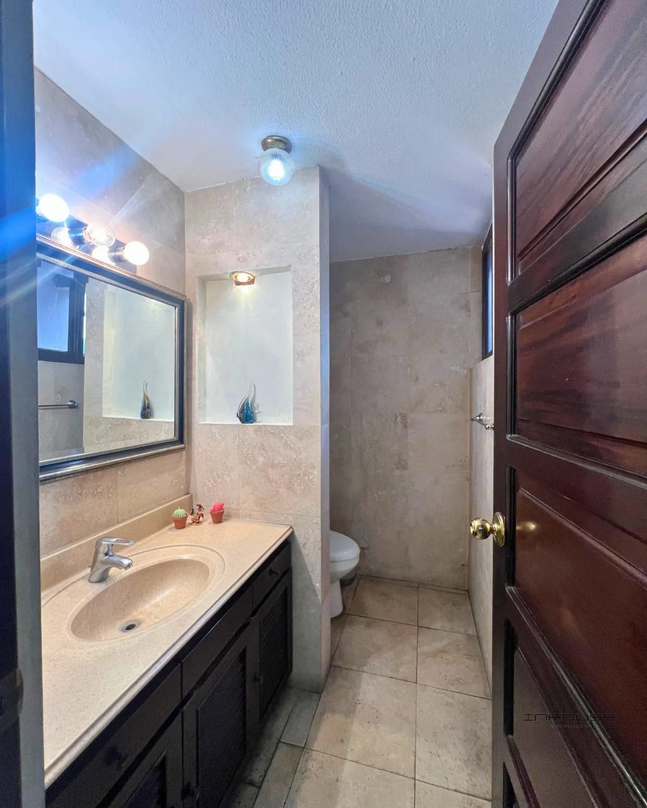 Apartamento en Renta Zona 9 Amueblado — Apartamento en Alquiler en Zona 9, Guatemala, Ciudad — foto 7 de 10