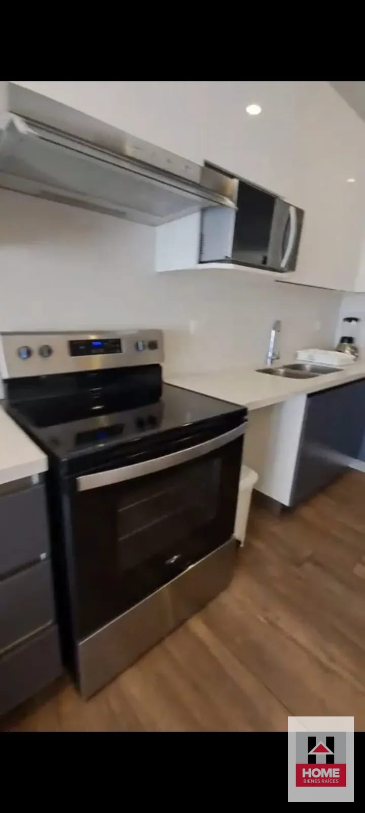ALQUILER DE APARTAMENTO EN RENTA ZONA 10 CERCANO A OAKLAND MALL — Apartamento en Alquiler en Zona 10, Guatemala, Ciudad — foto 11 de 14