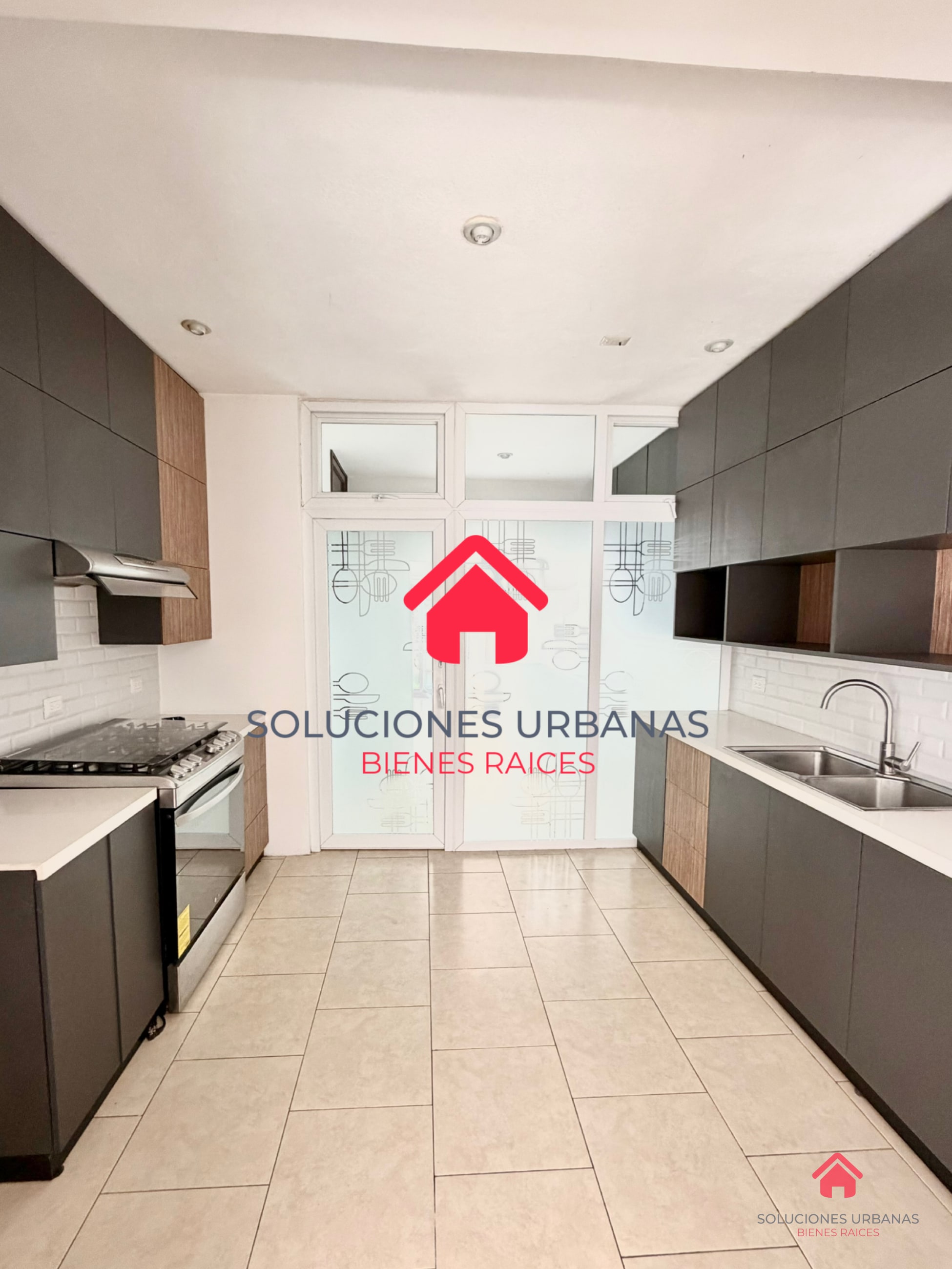 LINDA CASA KM 16.5 CRUCE A OLMECA - 1