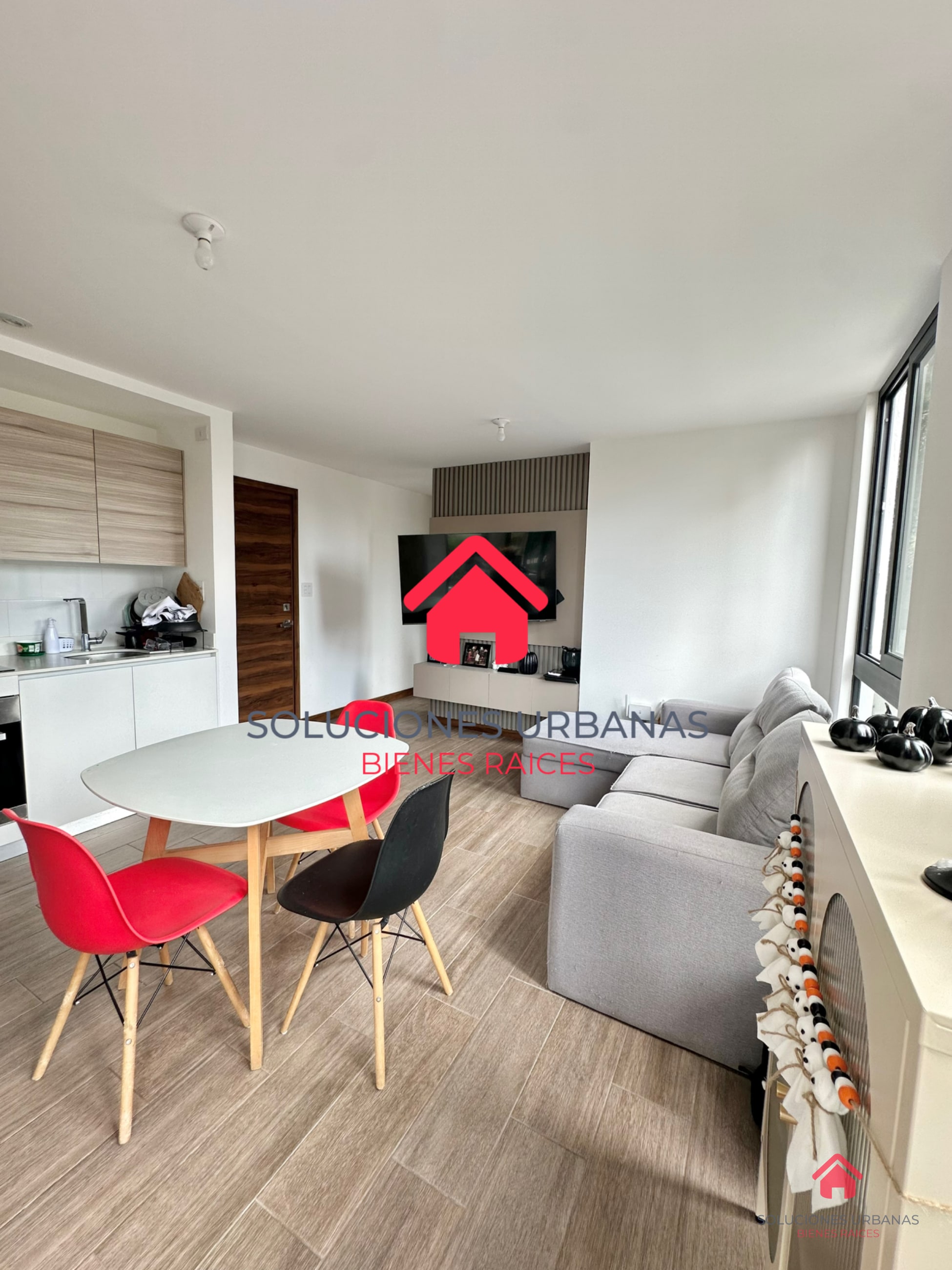 LINDO APARTAMENTO ZONA 13 EN ALQUILER - 2