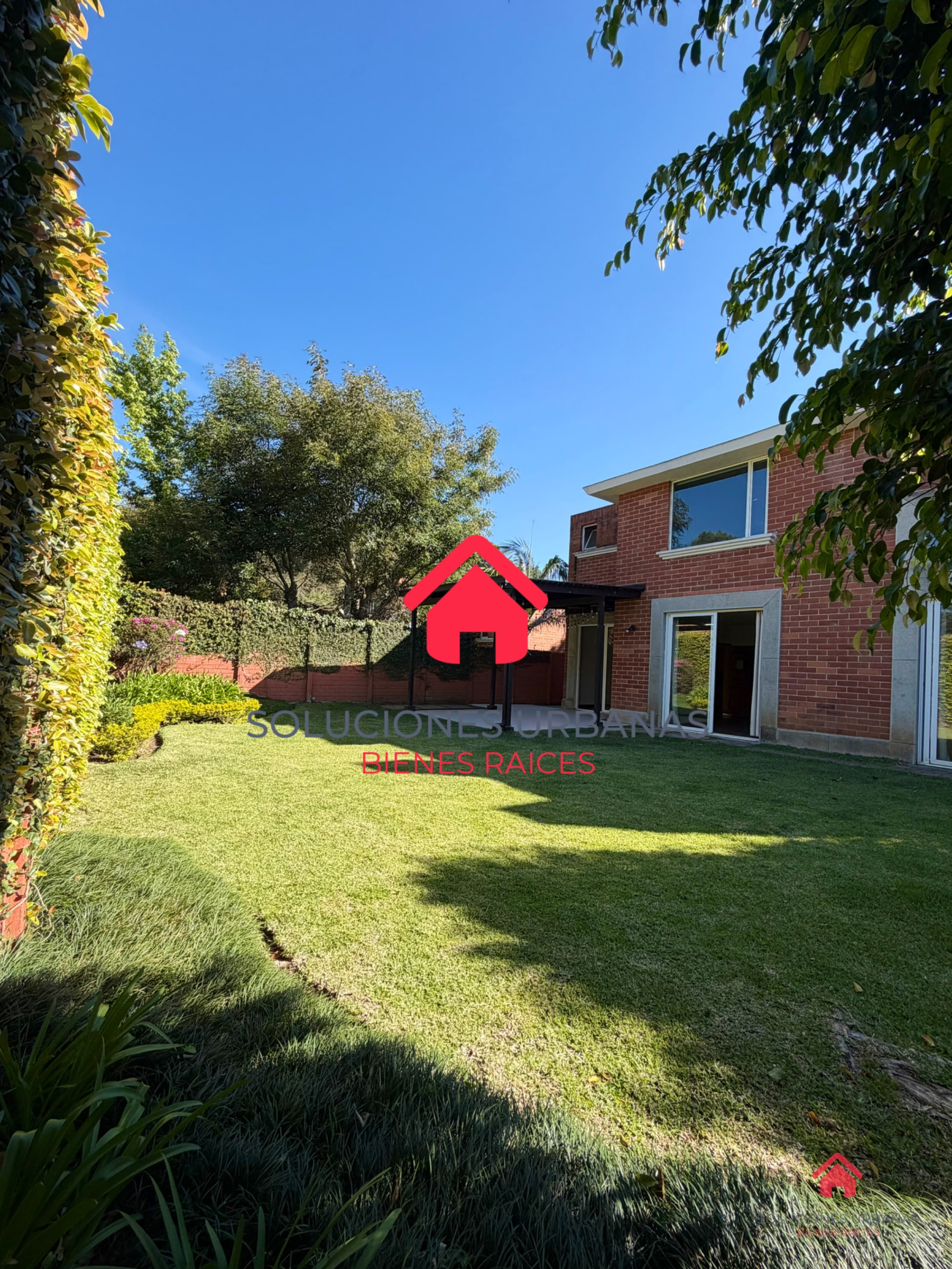 LINDA CASA COLINAS DE CASTEL carretera a Fraijanes en venta - 1