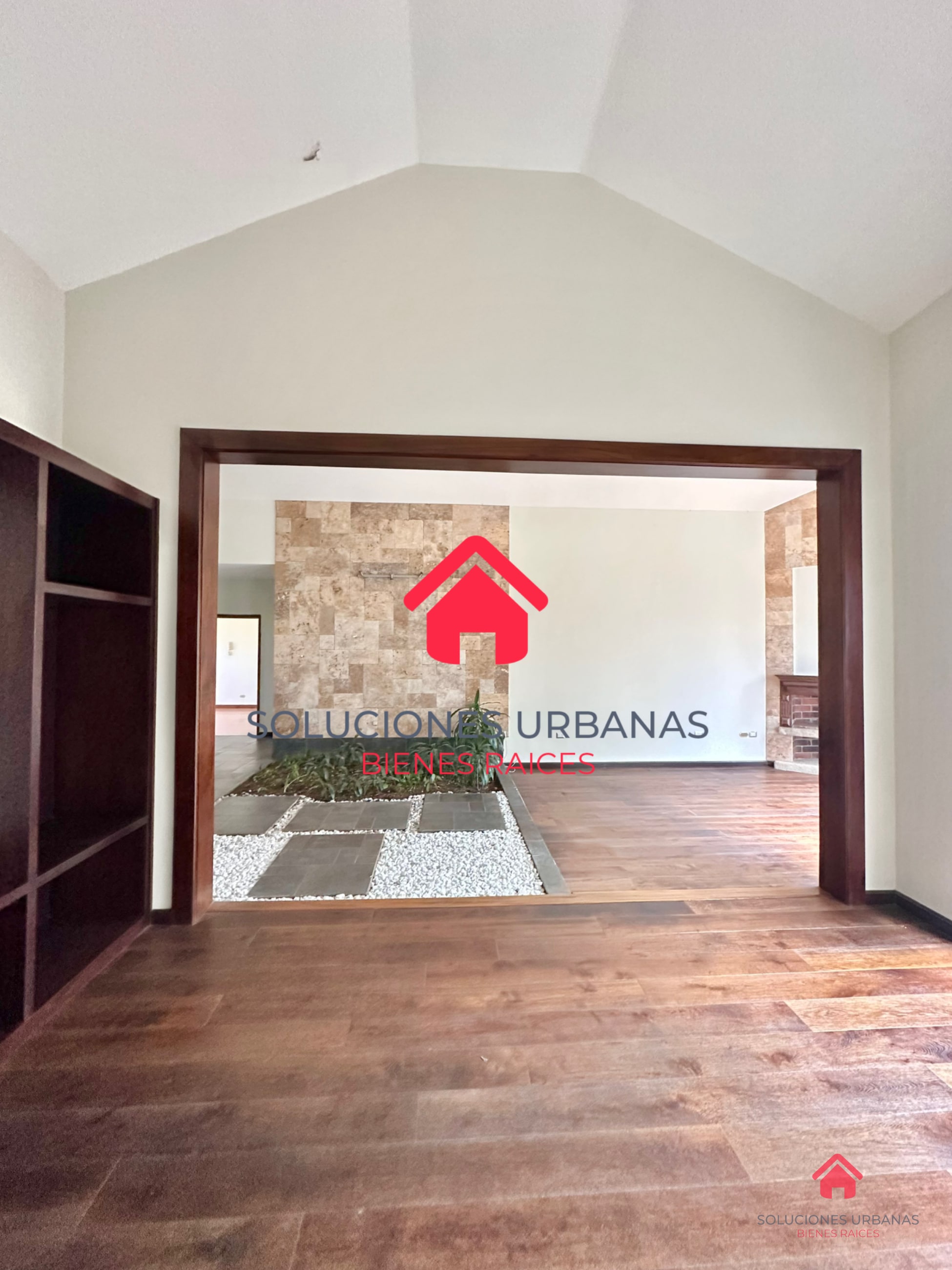 LINDISIMA CASA DE UN NIVEL COLINAS DE CASTEL carretera a Fraijanes - 6