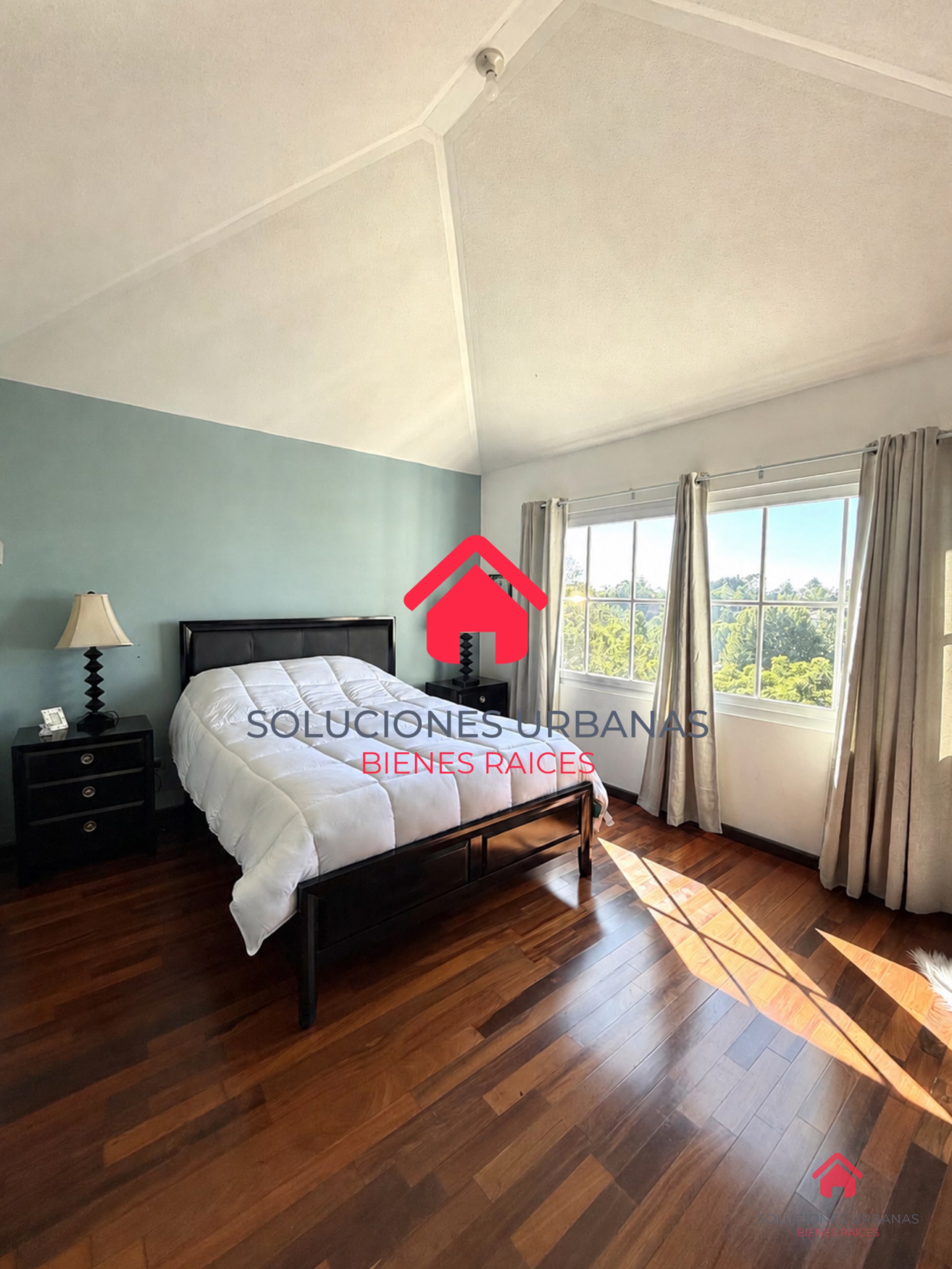 LINDA CASA COLINAS DE CASTEL — Casa en Venta en Colinas de Castel, Carretera a El Salvador, Guatemala, Ciudad — foto 7 de 10