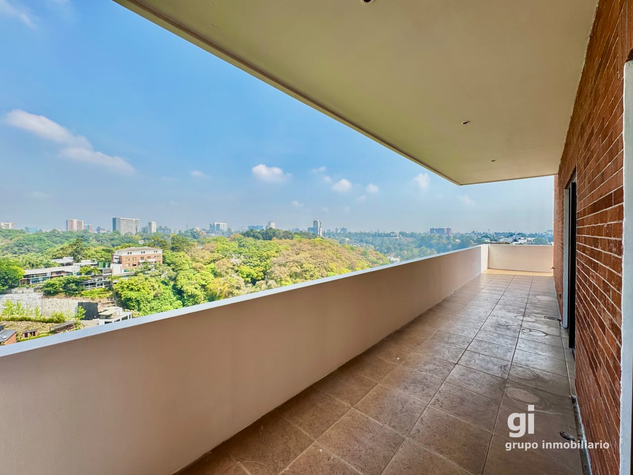 Apartamento en alquiler para quienes valoran los espacios abiertos y las vistas aseguradas — Apartamento en Alquiler en Zona 15, Guatemala, Ciudad — foto 1 de 10