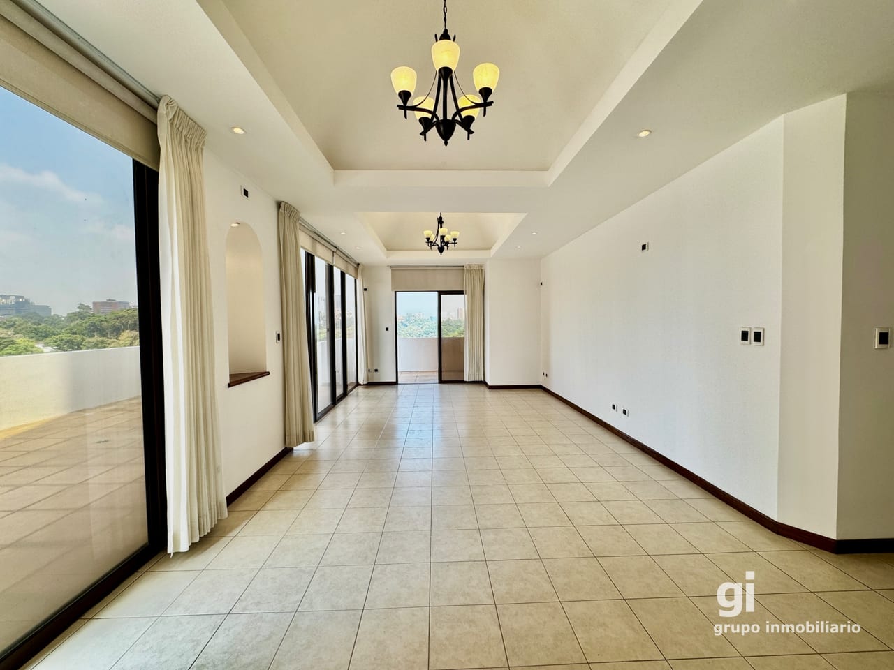 Apartamento en alquiler para quienes valoran los espacios abiertos y las vistas aseguradas — Apartamento en Alquiler en Zona 15, Guatemala, Ciudad — foto 4 de 10