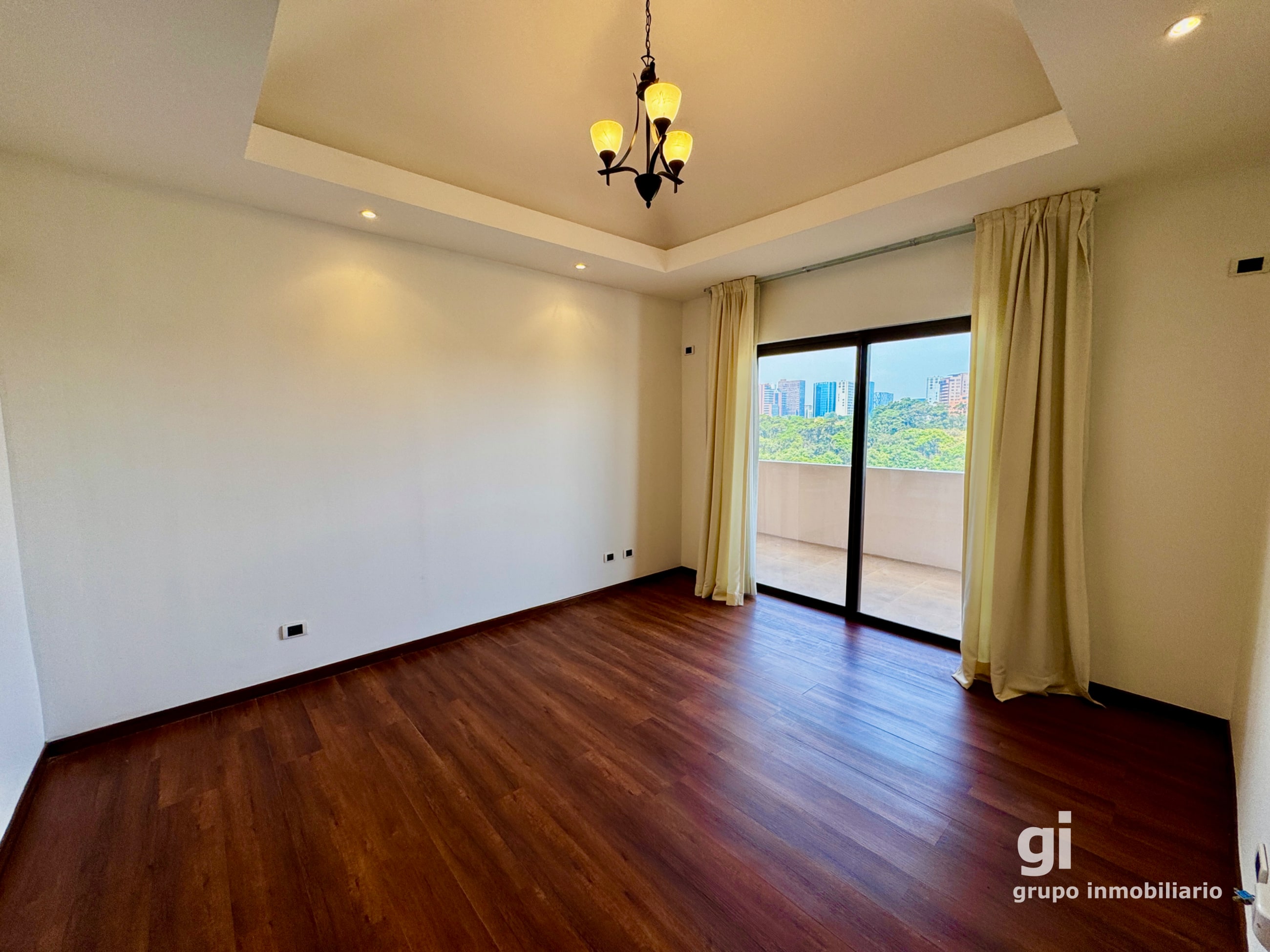 Apartamento en alquiler para quienes valoran los espacios abiertos y las vistas aseguradas - 8