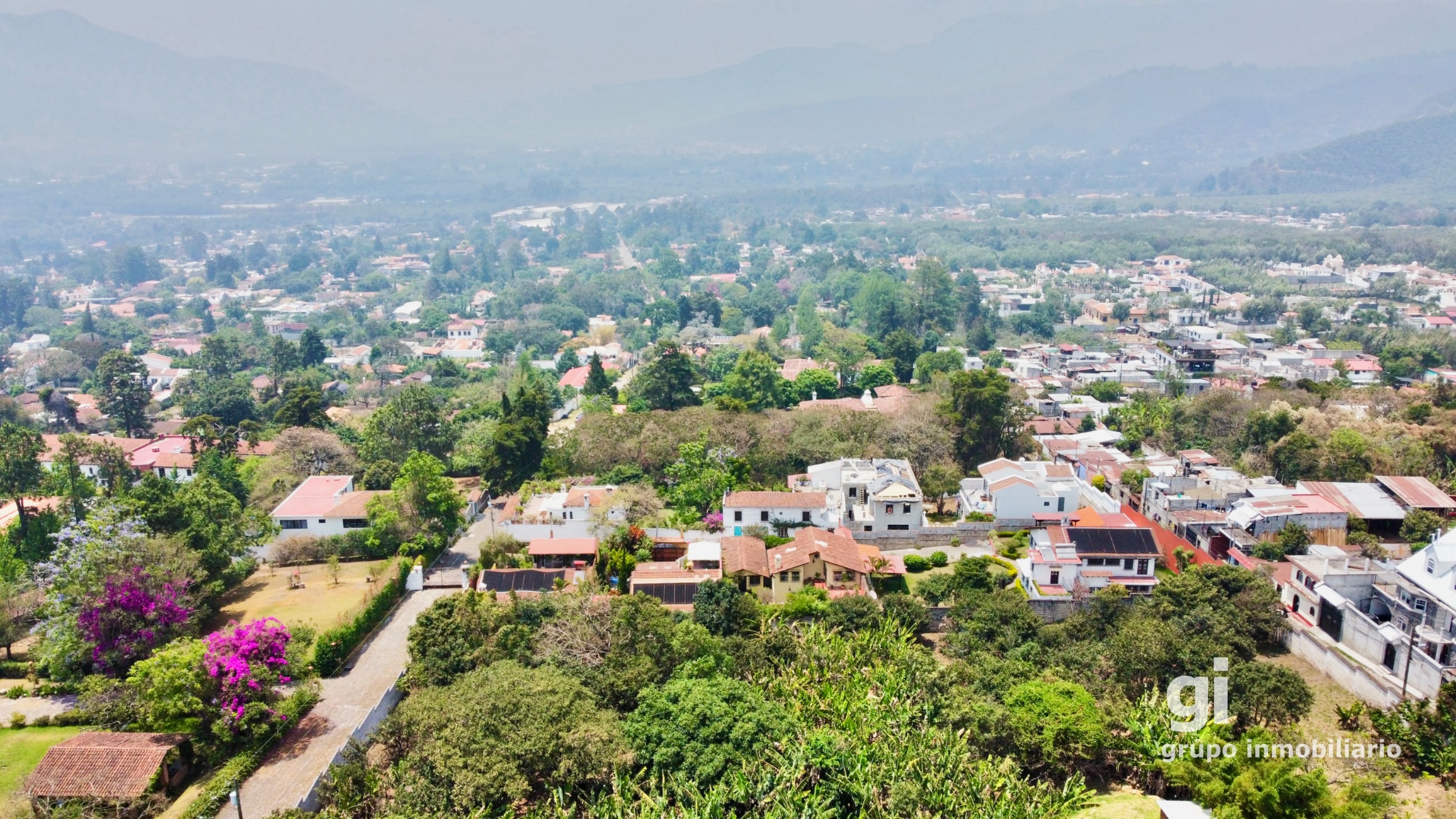 Interesante propiedad en venta en San Juan El Obispo - 1