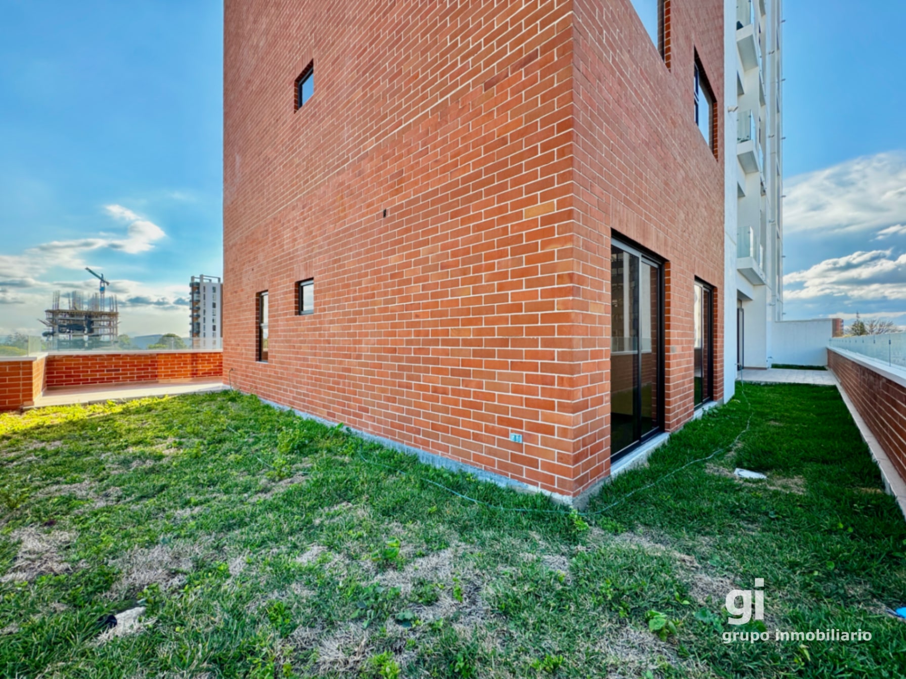 Apartamento con jardín y vista en zona 15, 3 dormitorios. — Apartamento en Venta en Zona 15, Guatemala, Ciudad — foto 5 de 13