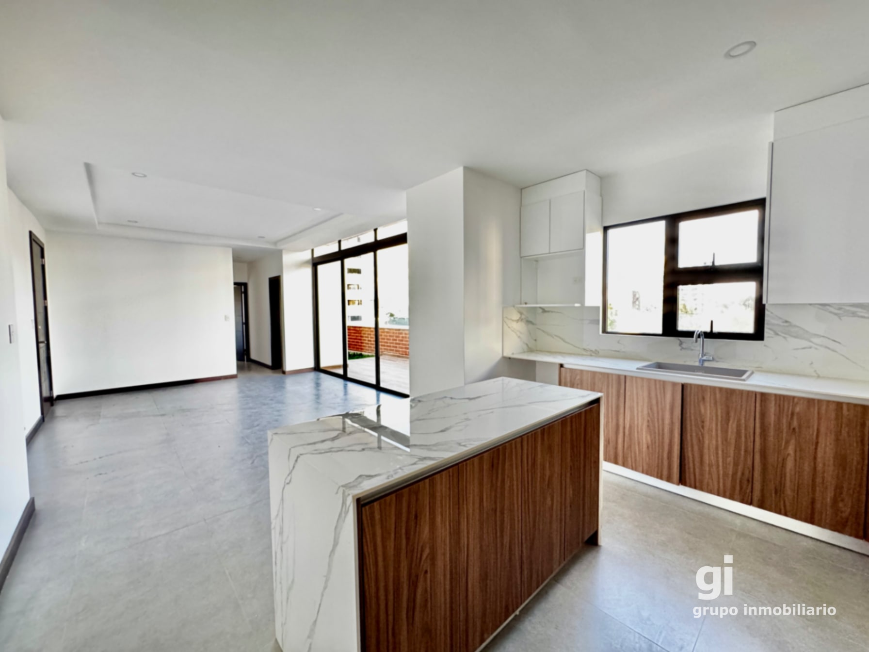 Apartamento con jardín y vista en zona 15, 3 dormitorios. — Apartamento en Venta en Zona 15, Guatemala, Ciudad — foto 11 de 13