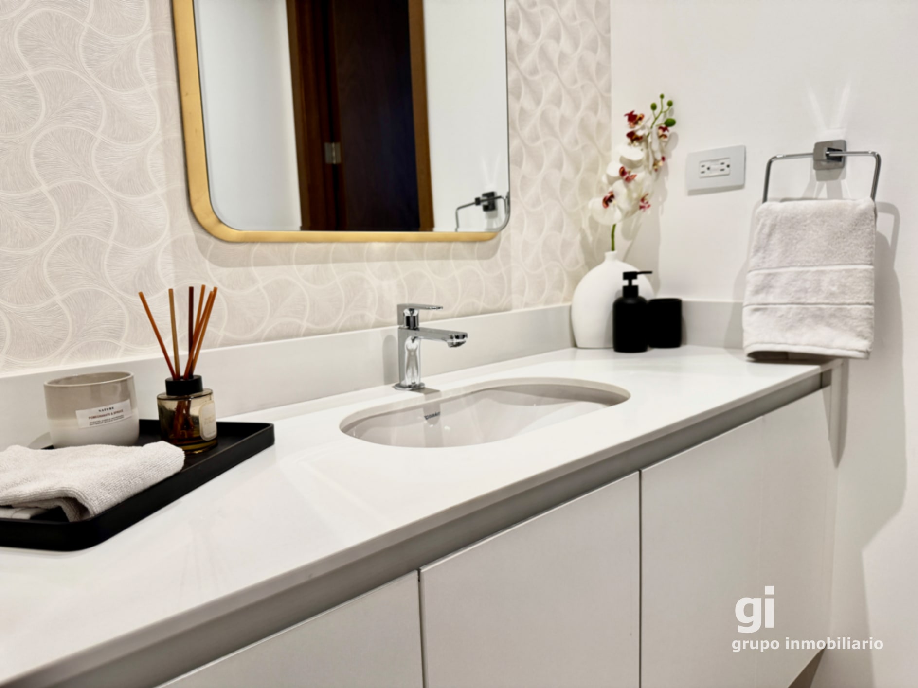 Apartamento 3 dormitorios + sala familiar — Apartamento en Venta en Zona 10, Guatemala, Ciudad — foto 8 de 17