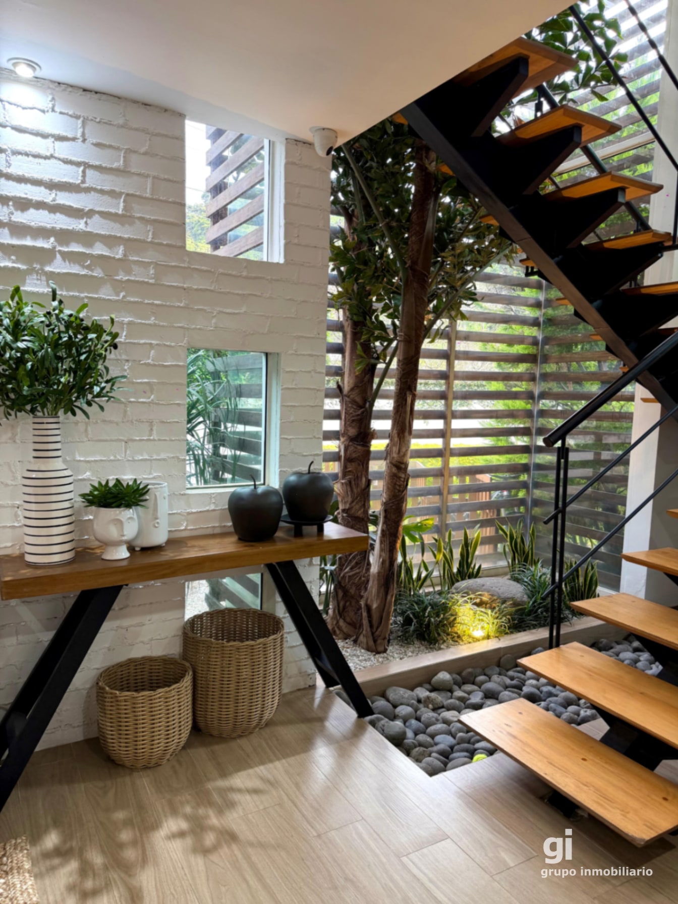 Hermosa casa en venta zona 16 dentro de condominio a 4 min de Cayala — Casa en Venta en Zona 16, Guatemala, Ciudad — foto 6 de 10