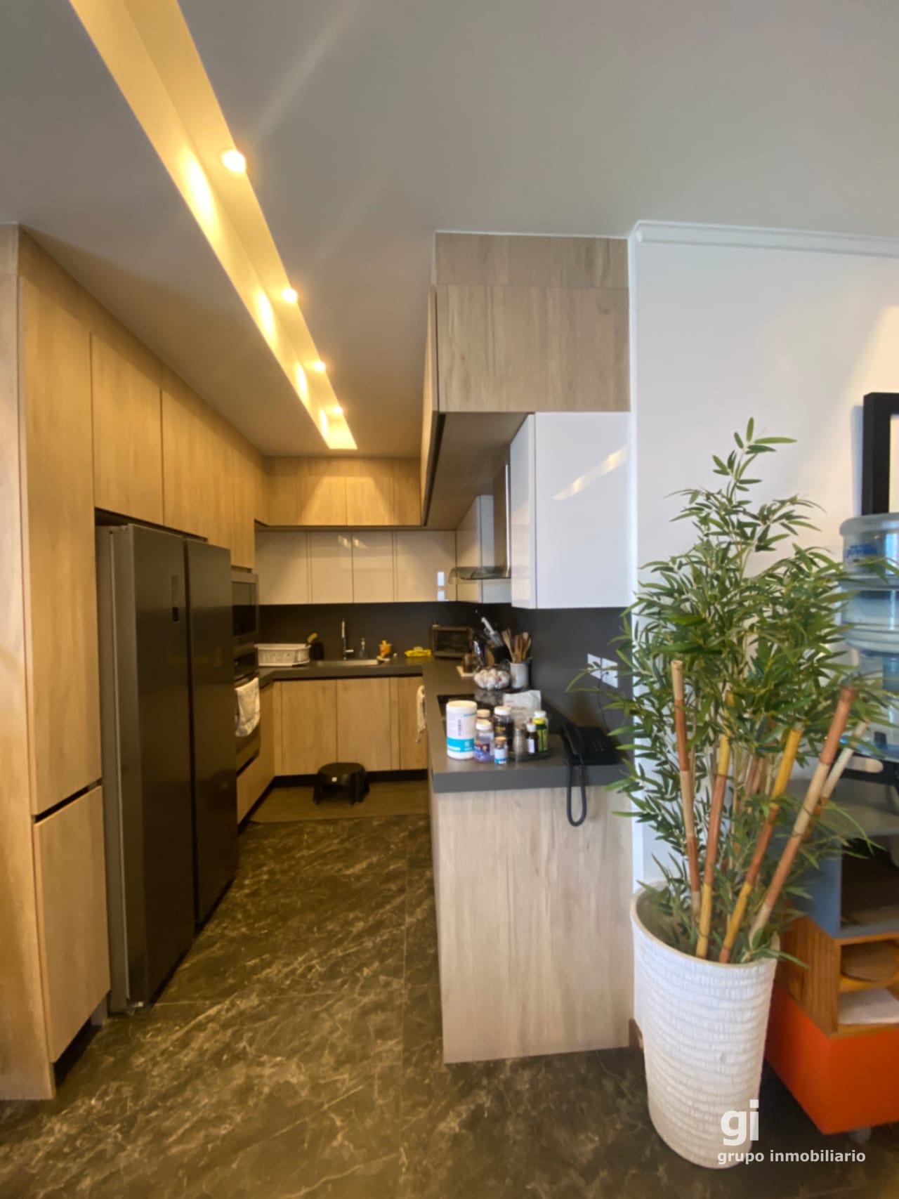 Excelente Apartamento en Alquiler en Zona 10 — Apartamento en Alquiler en 13-50, Zona 10, Guatemala, Ciudad — foto 3 de 14