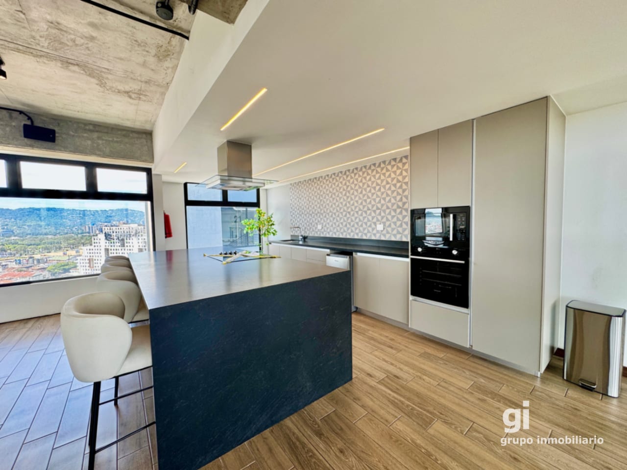 Apartamento de 2 dormitorios, nivel alto, zona 4 — Apartamento en Venta en Zona 4, Guatemala, Ciudad — foto 12 de 17
