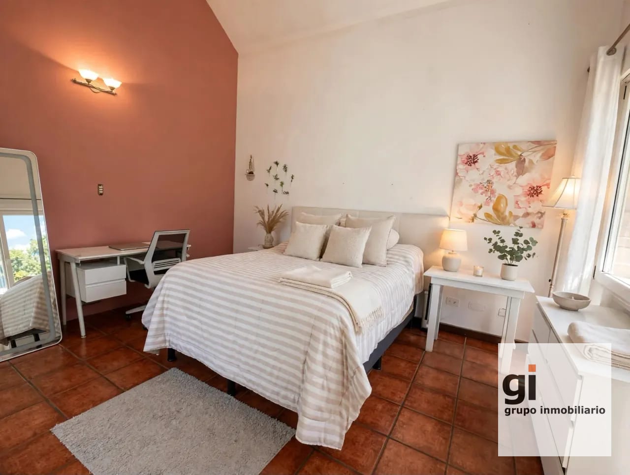CASA EN ZONA 10. GRAN OPORTUNIDAD — Casa en Venta en Zona 10, Guatemala, Ciudad — foto 8 de 12